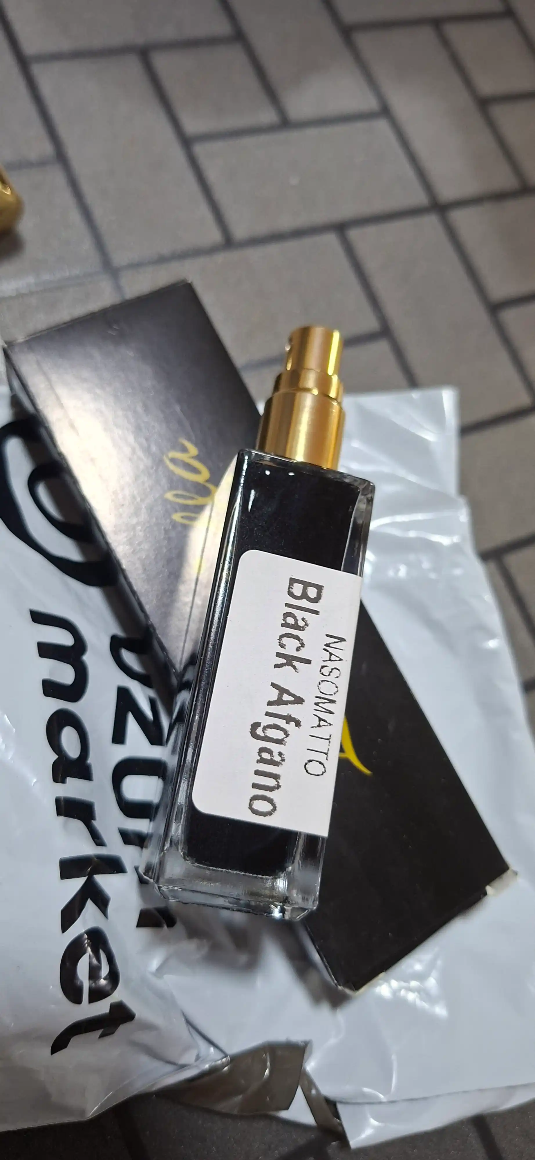 Black Afgano atirlari, erkaklar va ayollar uchun atirlar, probnik atirlar