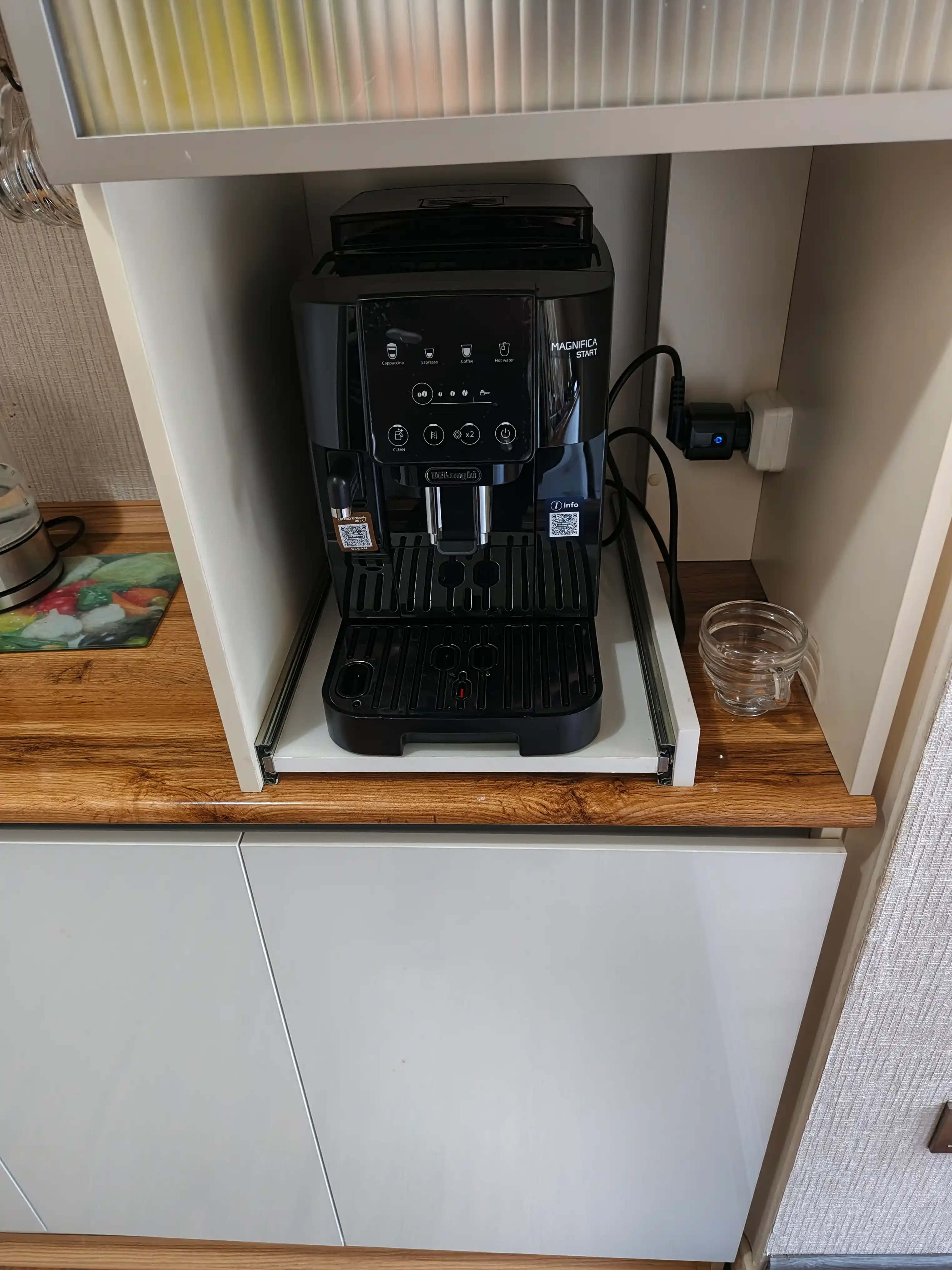 DeLonghi ECAM220.60.B Magnifica Start avtomatik qahva mashinasi LatteCrema