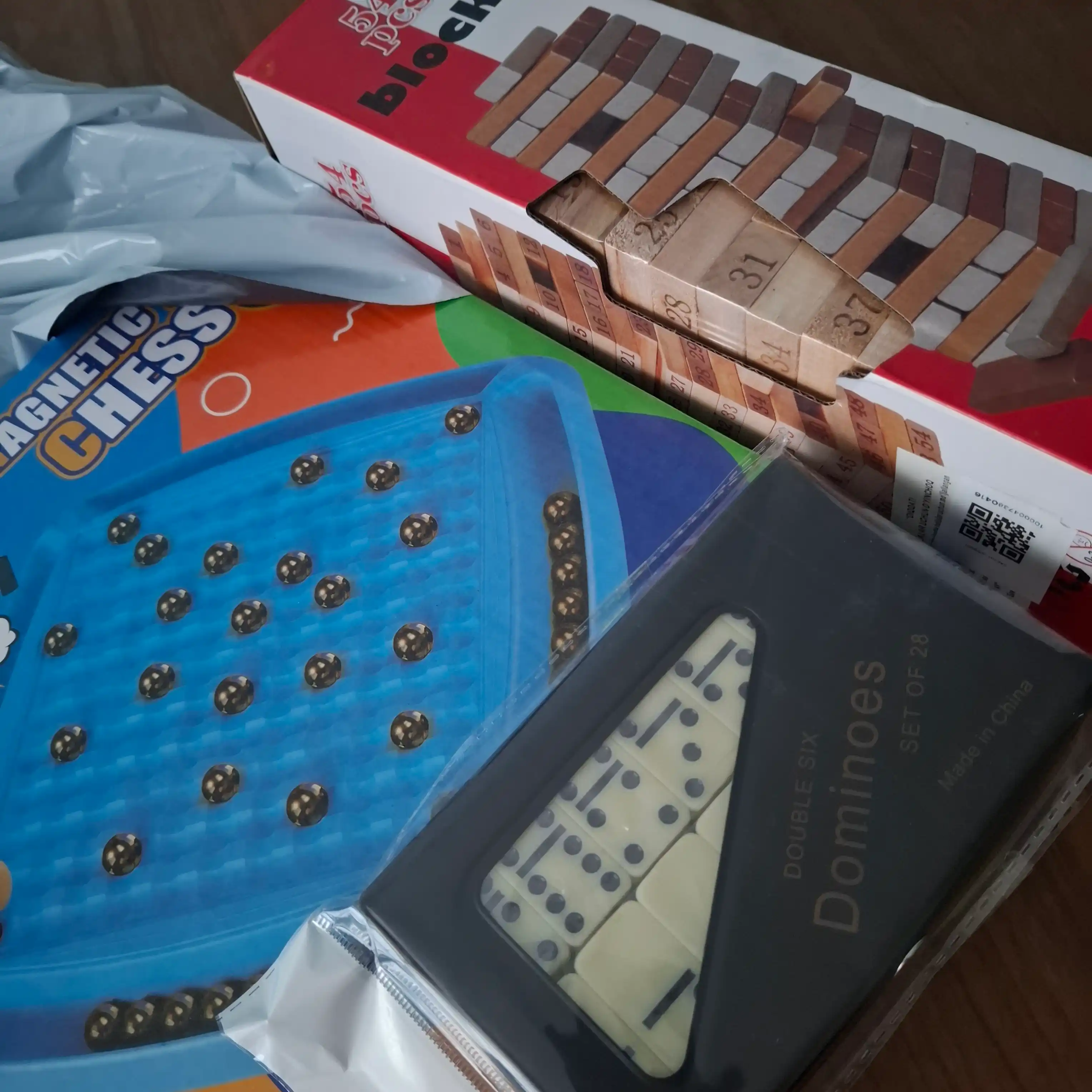 Stol o'yini Jenga, qulayotgan minora, do'stlar va oila uchun, sargish, 54 yog'och bloklari