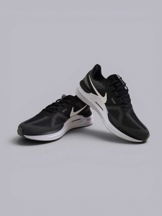 Nike erkaklar krossovkasi