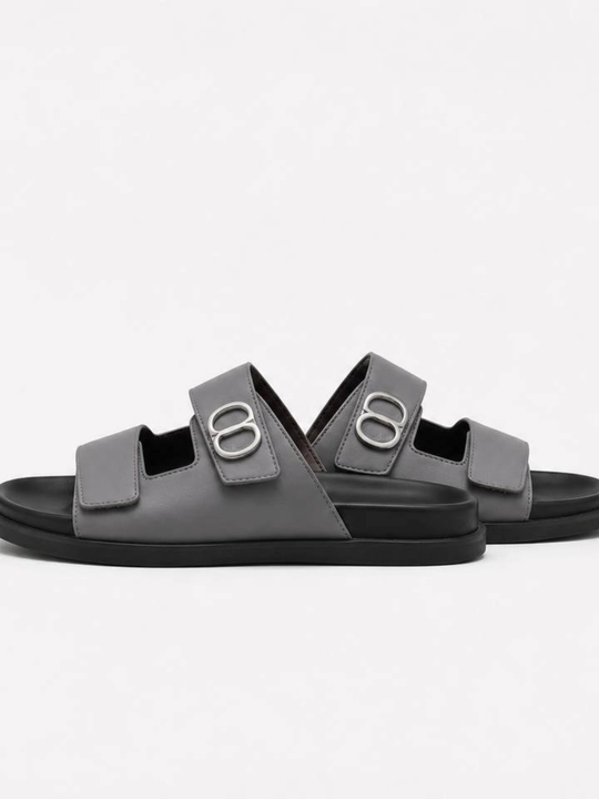 Classic Leather Slide-Klassik charm shippak