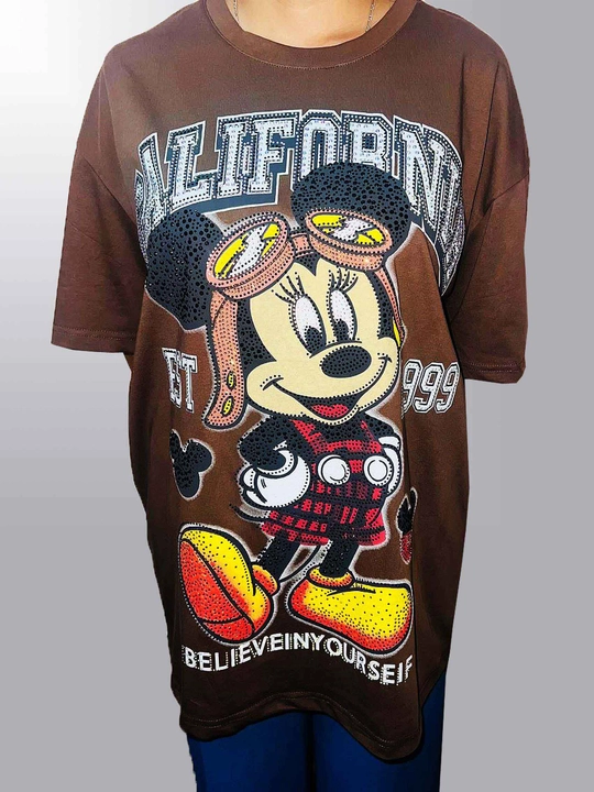 Minnie Mouse printli va straza toshli oversize futbolka, "varenka" uslubida