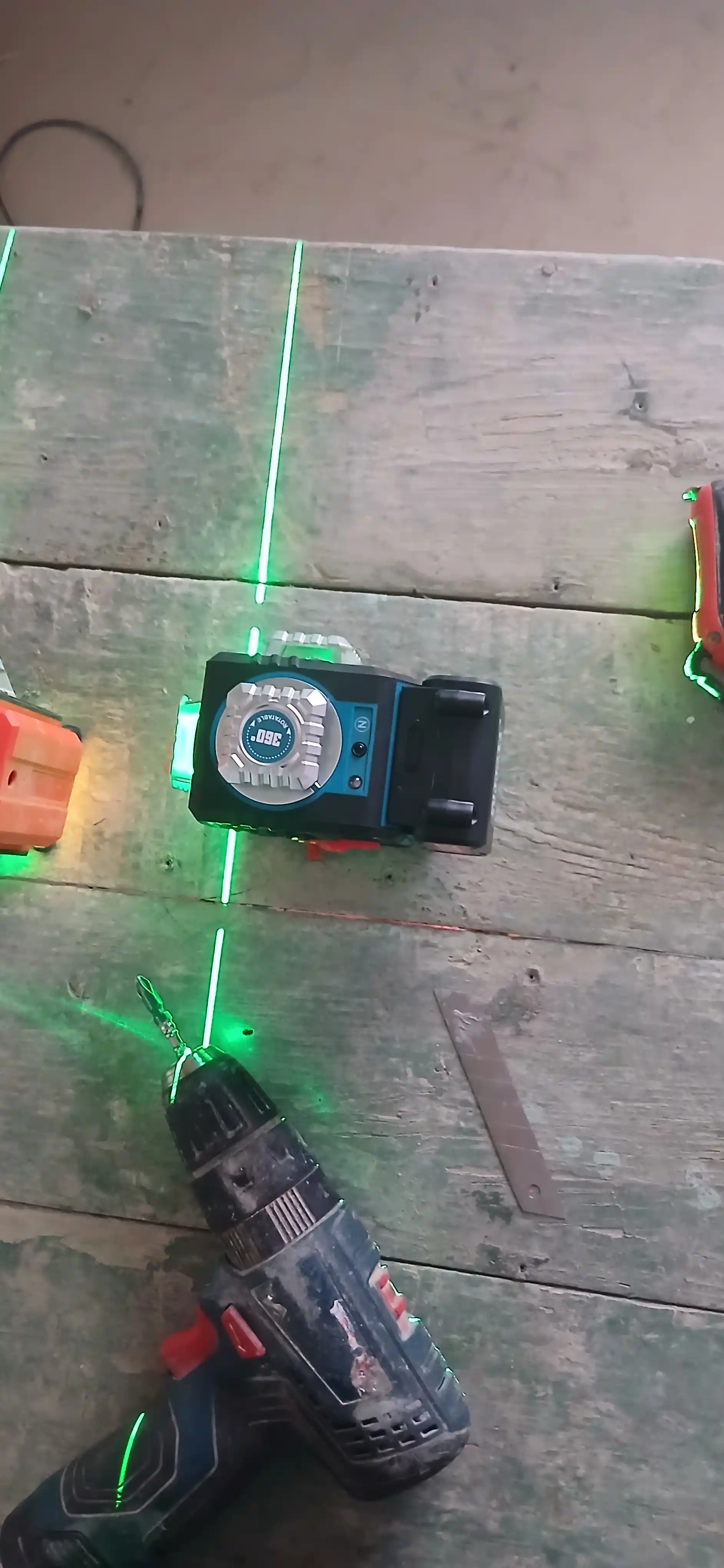 Lazer darajasi,lazer uroven BIYOTI BYT-4E, 4D yashil nurli stoykasi bilan