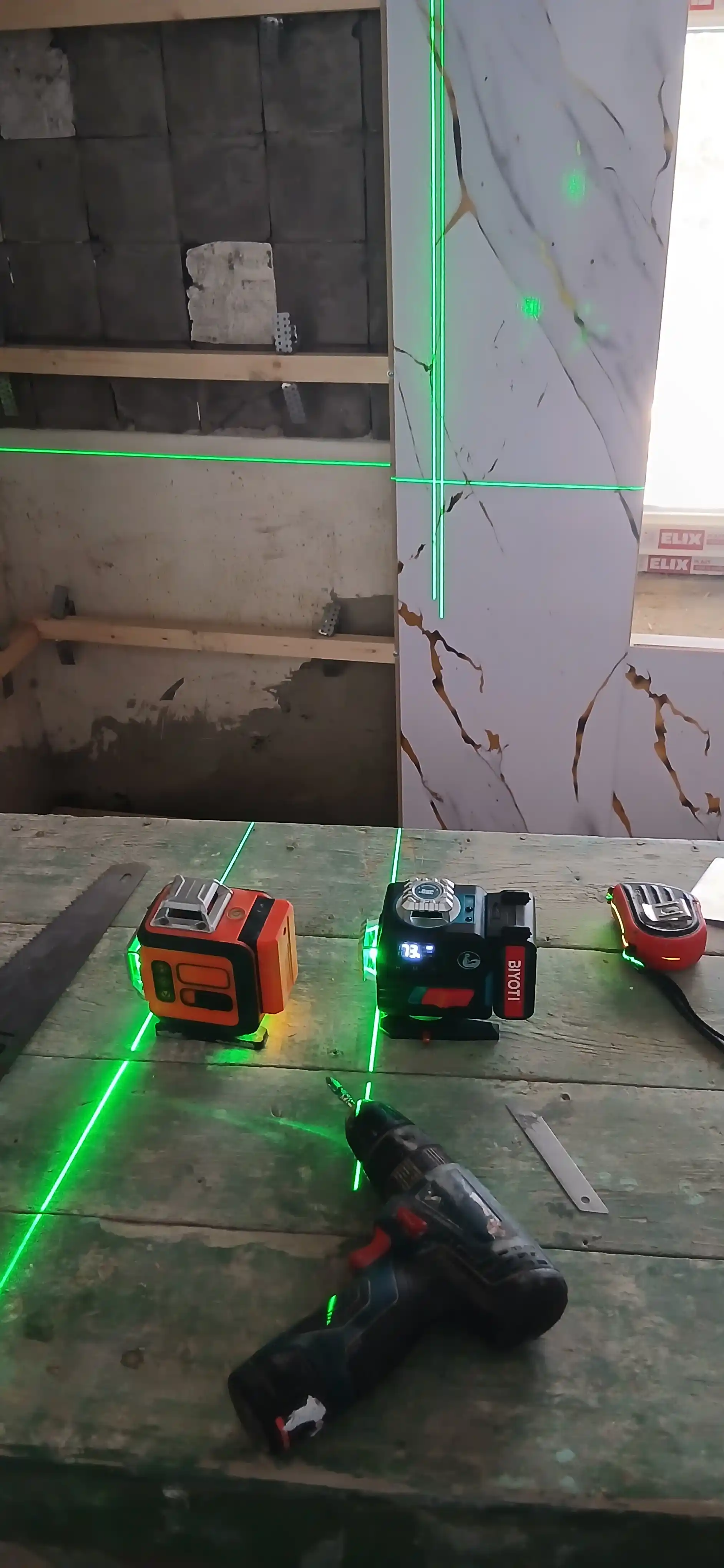 Lazer darajasi,lazer uroven BIYOTI BYT-4E, 4D yashil nurli stoykasi bilan