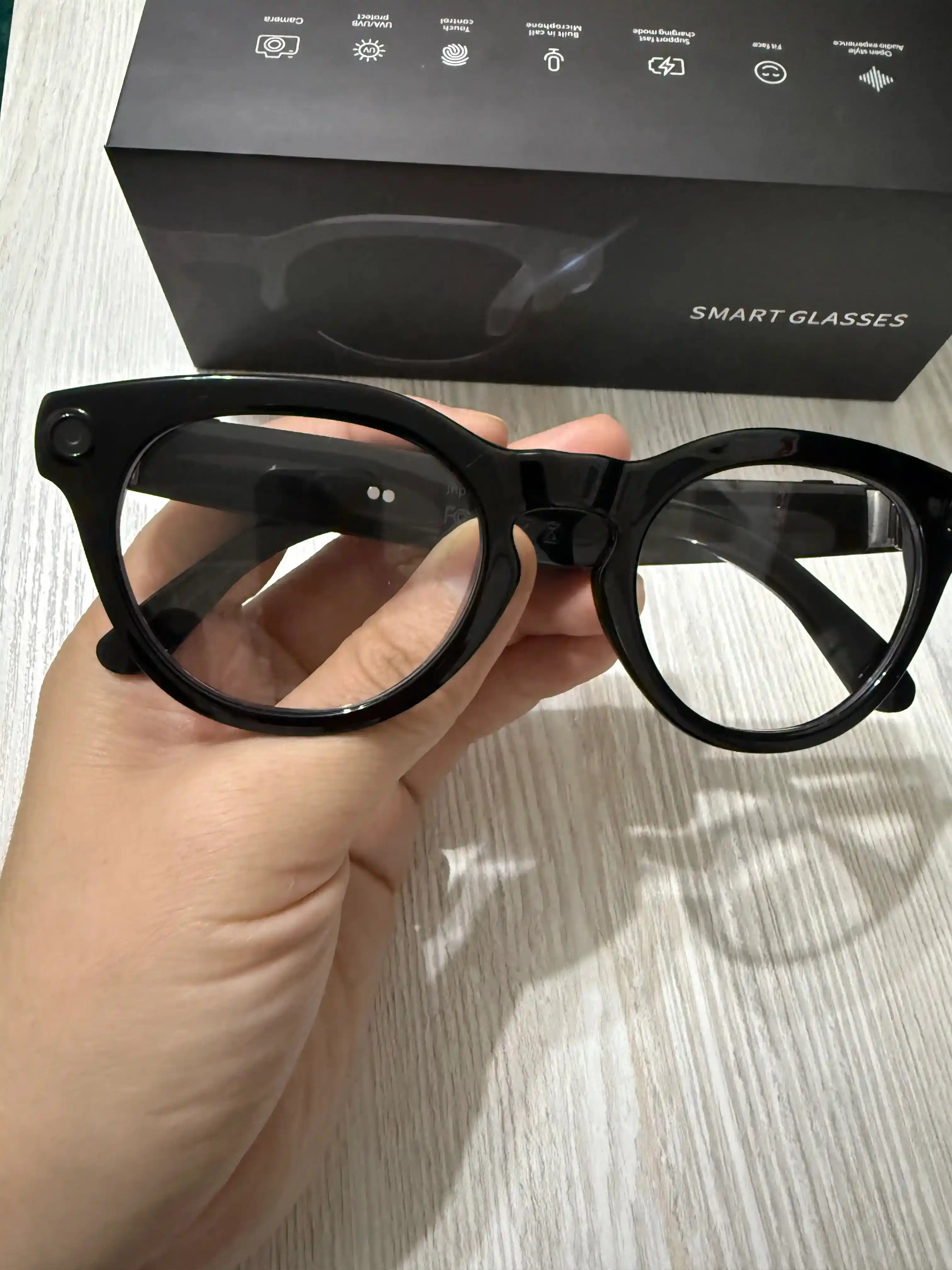 Smart Glasses V03 aqlli ko‘zoynak Bluetooth, 8 MP kamera, 1080p 30fps video, tarjimon