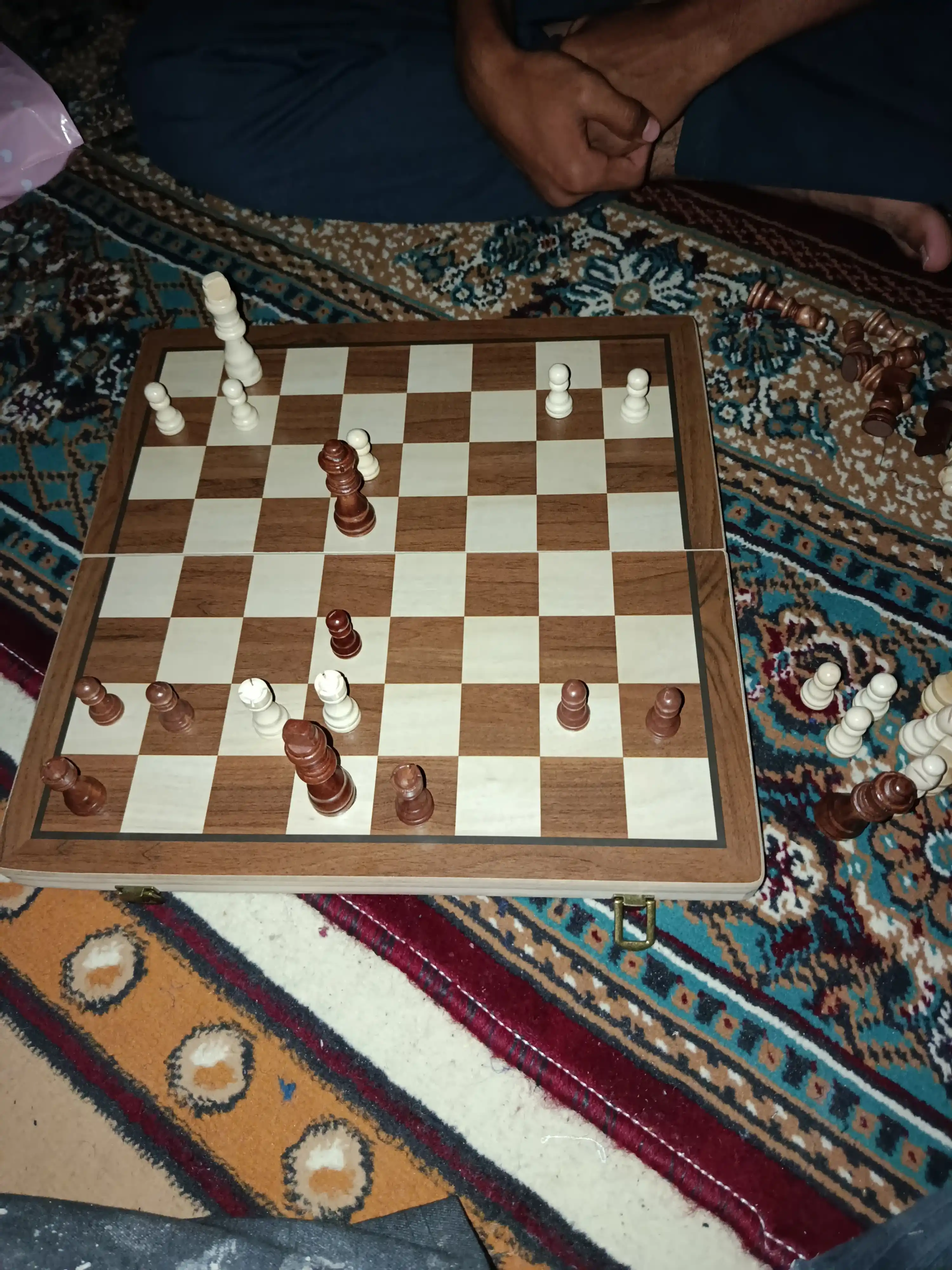Yog'och shaxmat, shashka va nardalar 3 vs 1 da, va Garri Potter shaxmati