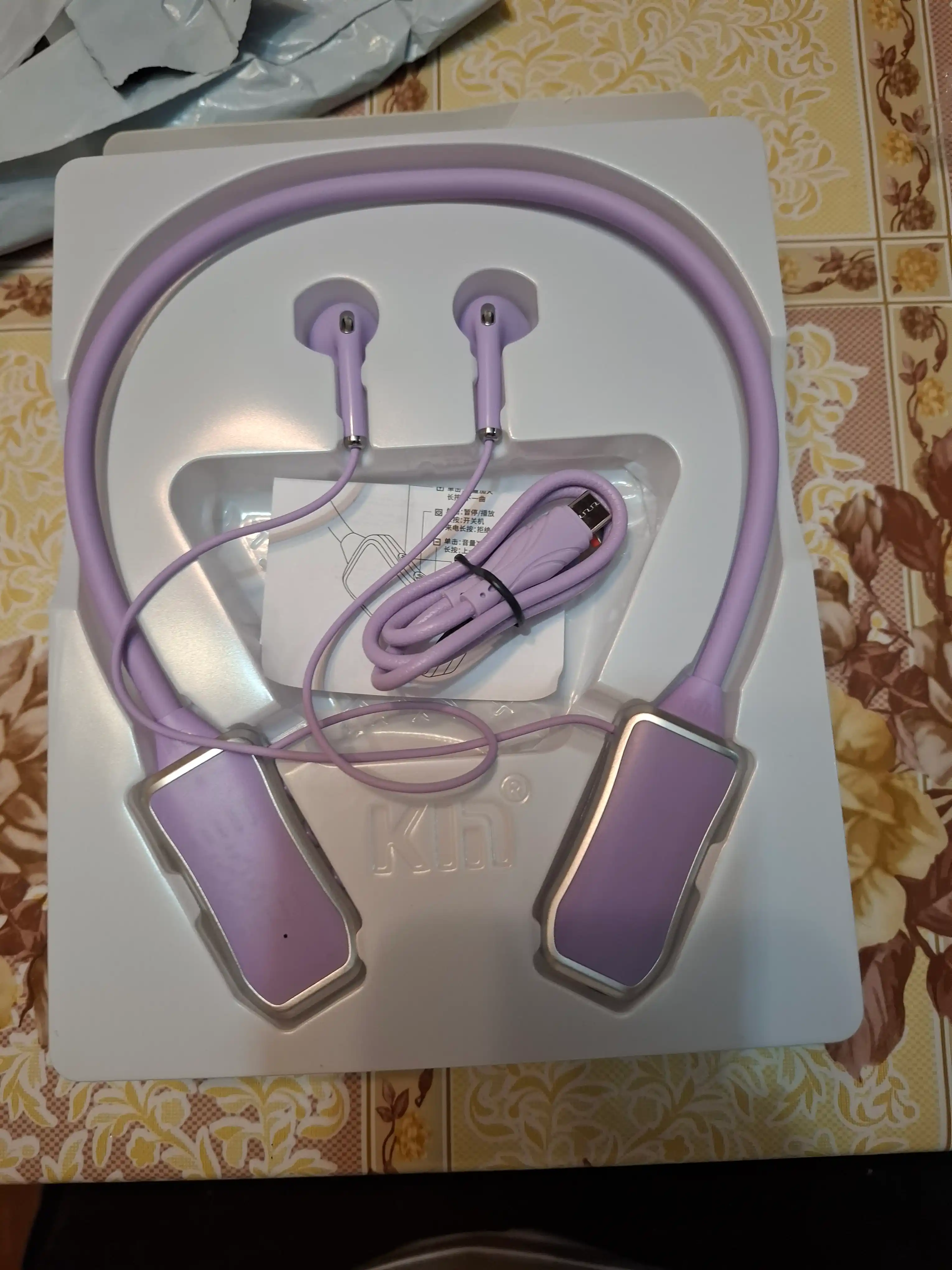 Simsiz quloqchin KIN KL50/118 Bluetooth 5.4, LED displey, 400 mAh batareya, TF-karta