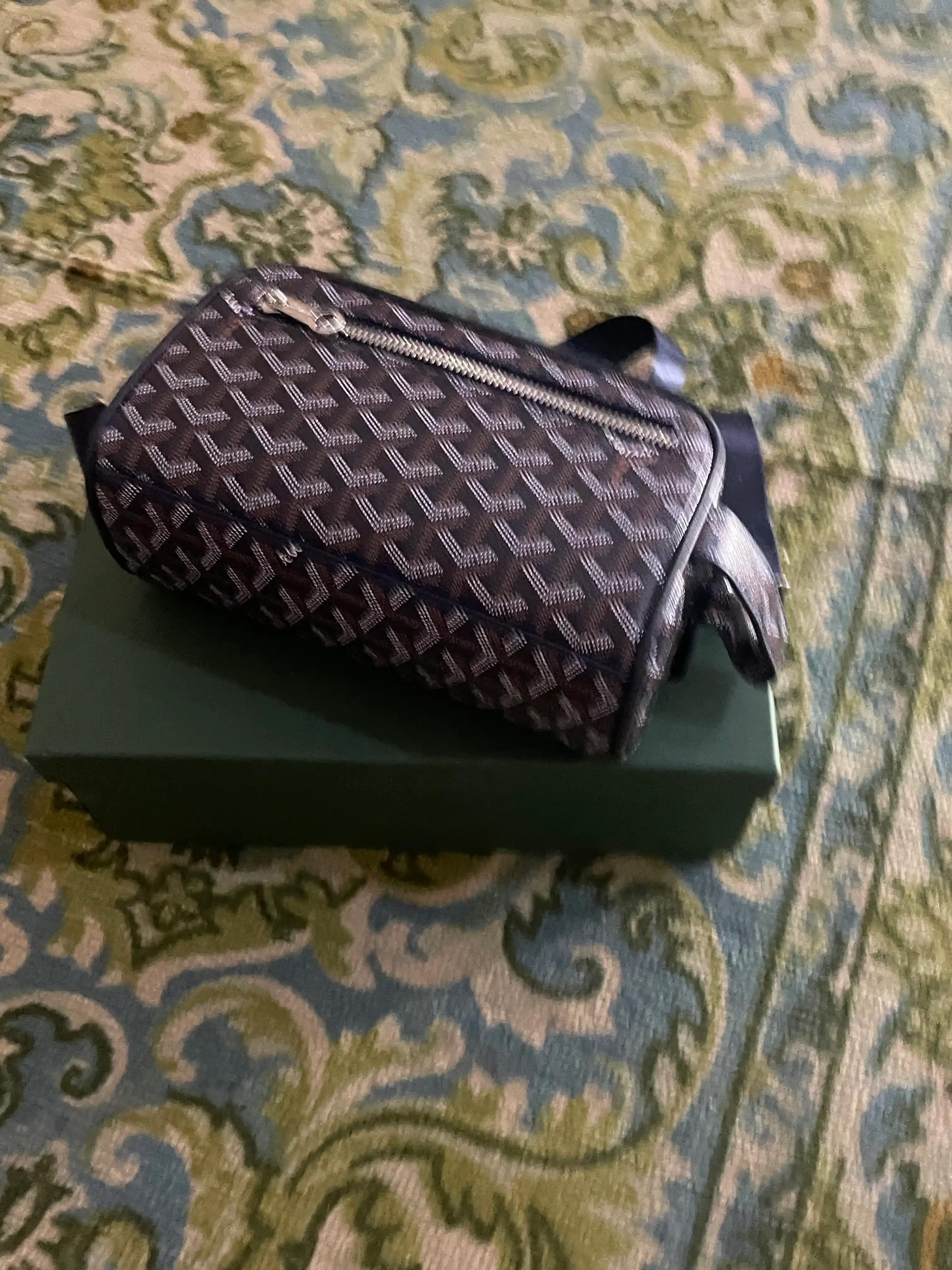 Kundalik goyard barsetkasi