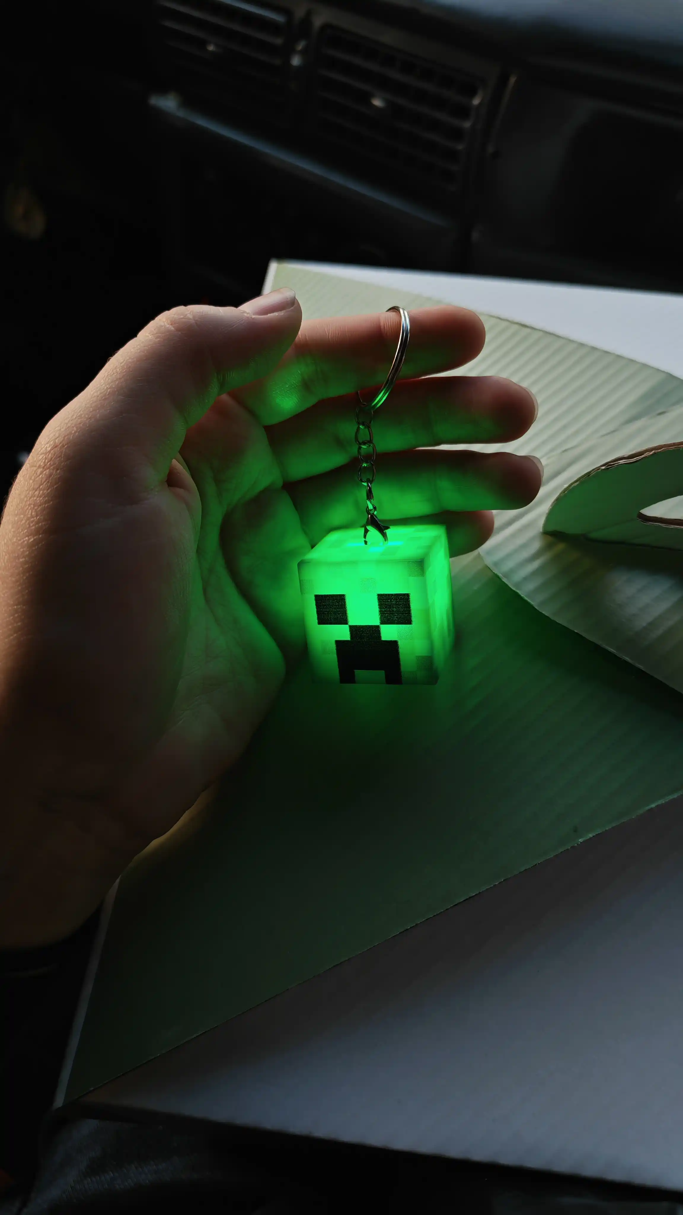 Брелок-светильник в стиле Minecraft с USB зарядкой, крипер