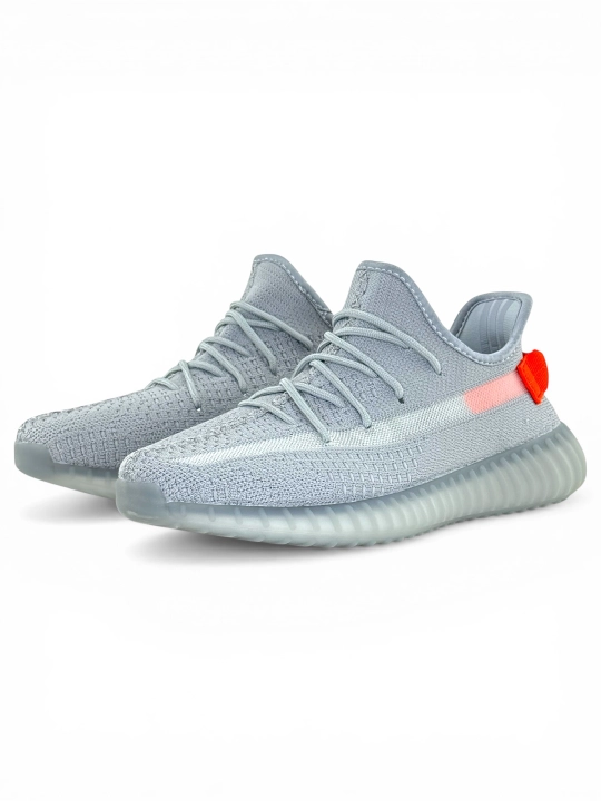 Erkaklar va ayollar uchun yengil sport krossovkalari Yeezy 350 Tail Light, kulrang