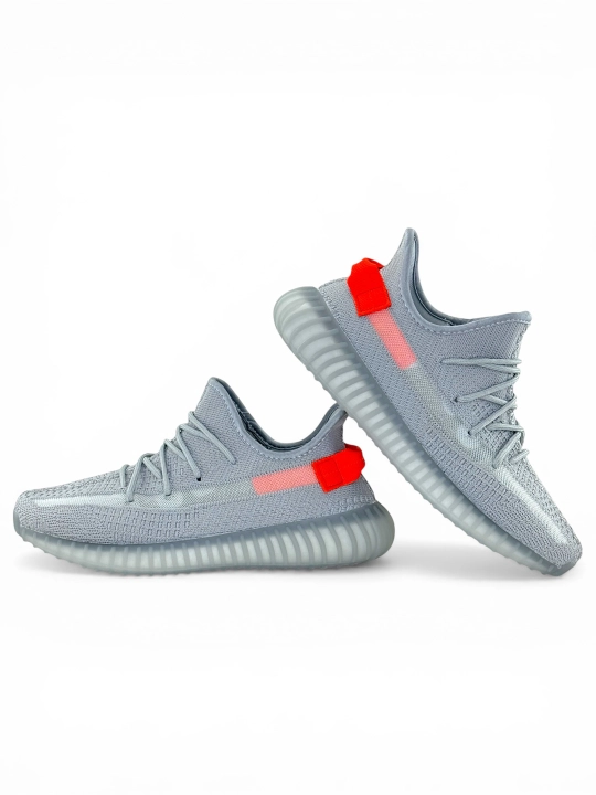 Erkaklar va ayollar uchun yengil sport krossovkalari Yeezy 350 Tail Light, kulrang