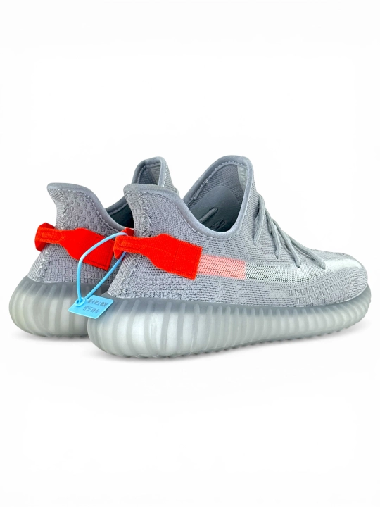 Erkaklar va ayollar uchun yengil sport krossovkalari Yeezy 350 Tail Light, kulrang