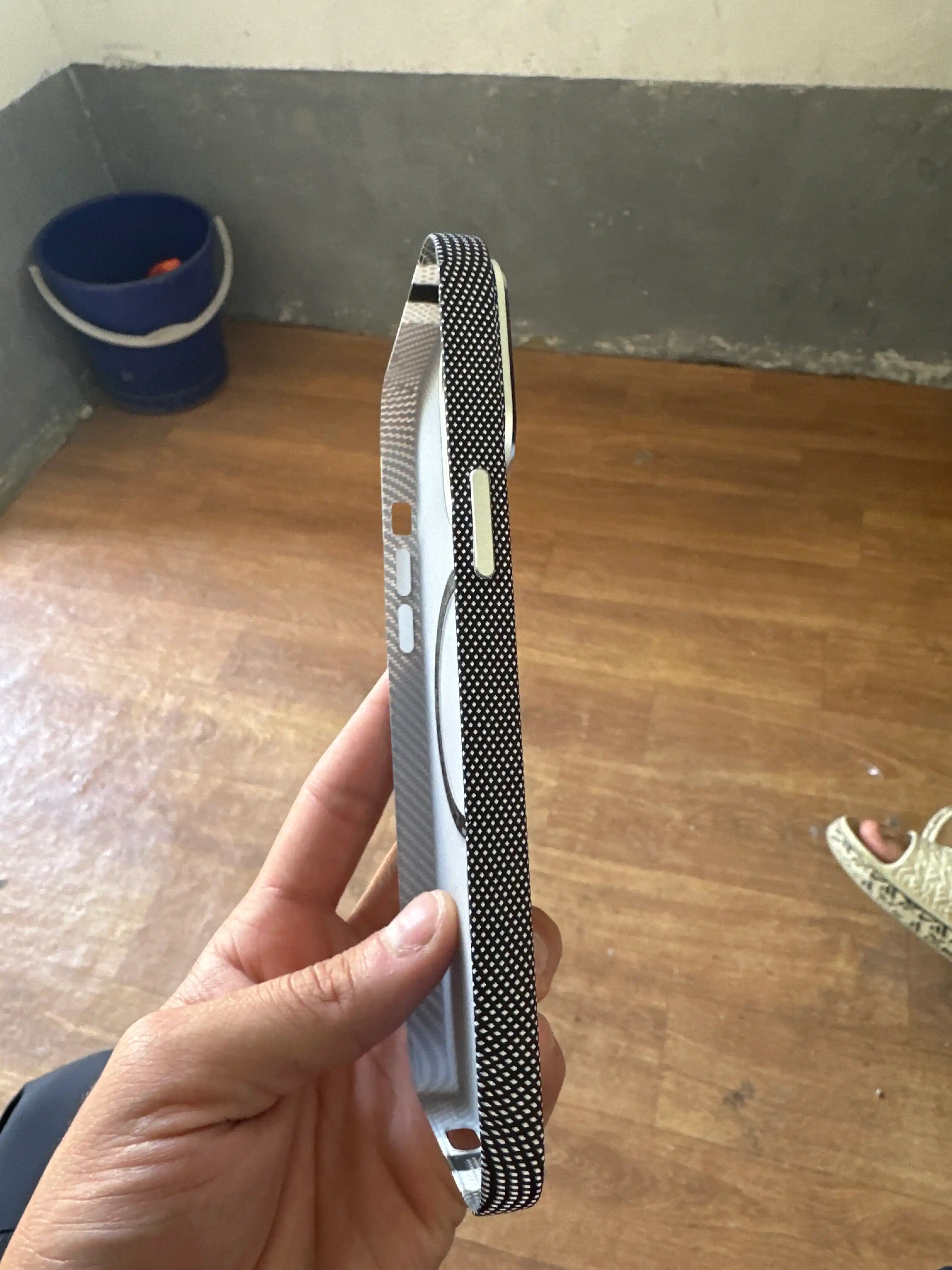 Karbon chexol iPhone 13, 14, 15, 16, 17 Pro Max, Magsafe bilan — ayfon chexol 16 Pro Max