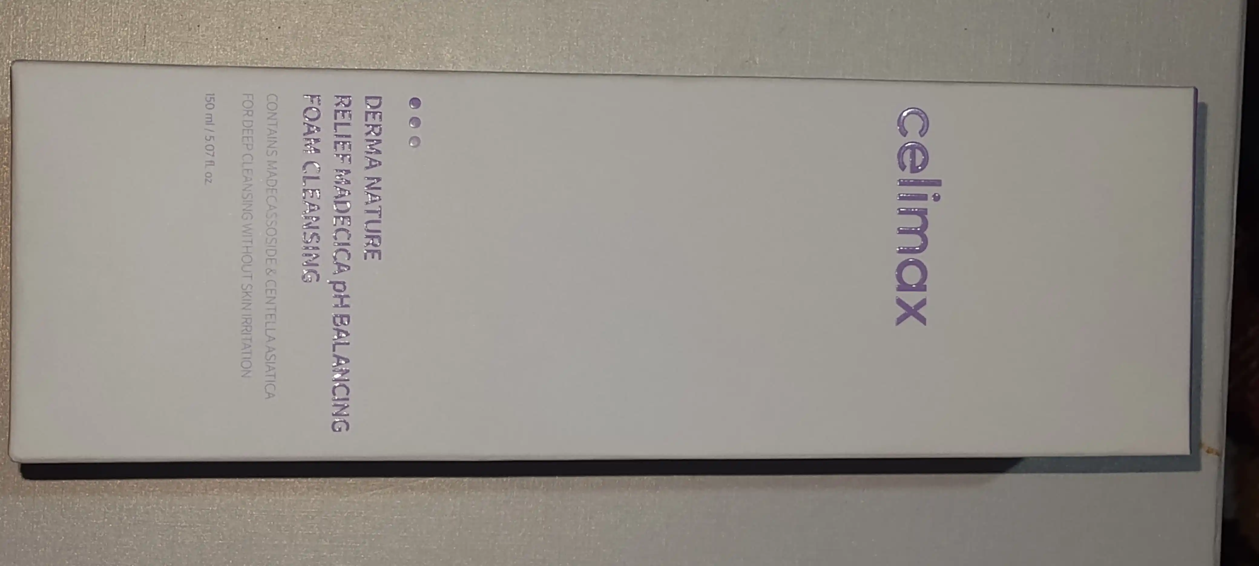 Yengil kislotali tozalovchi ko'pik, Celimax, Derma Nature Madecica pH Balancing Foam Clean