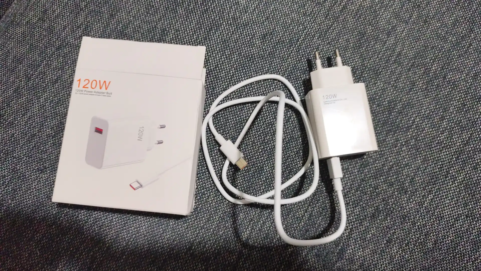 Сетевое зарядное устройство 120W Fast Charging с кабелем USB-A – Type-C, белое