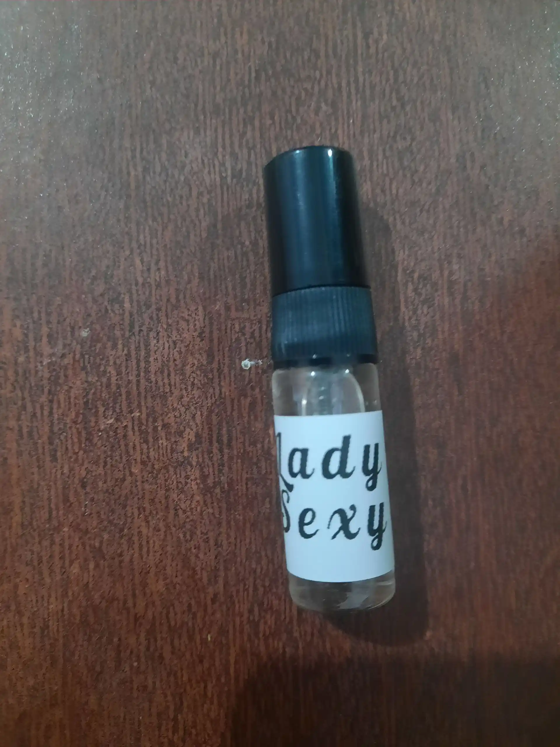 Lady – feromonli parfyum raspiv