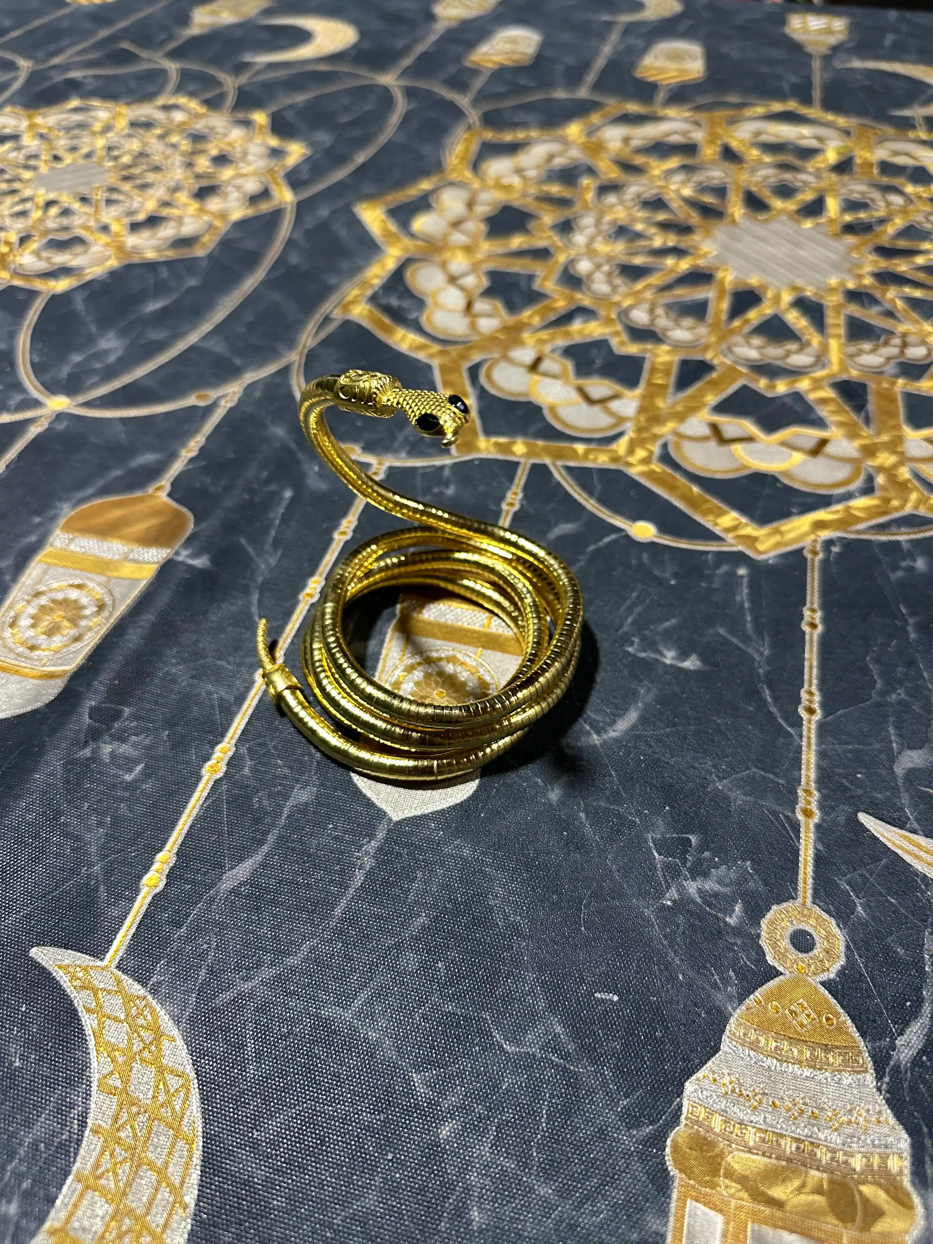 Gold Snake 4XL ilon bilaguzuk-kulon — qo‘l va bo‘yin uchun aksessuar