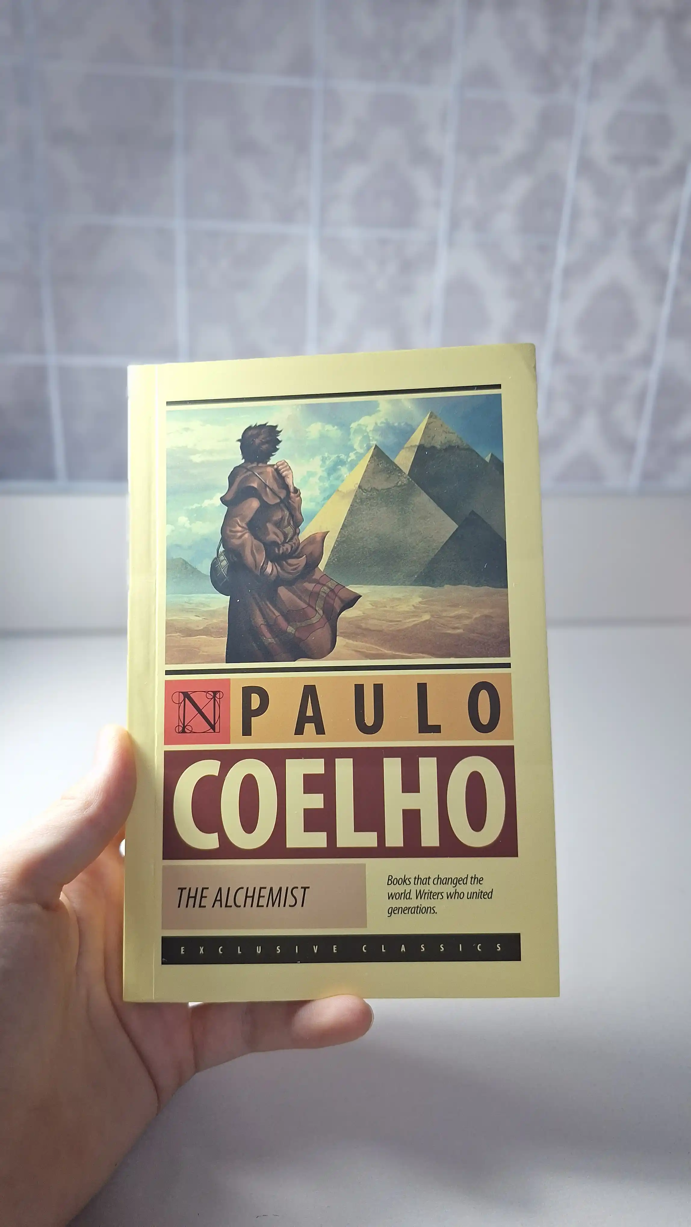 The Alchemist. Paulo Coelho