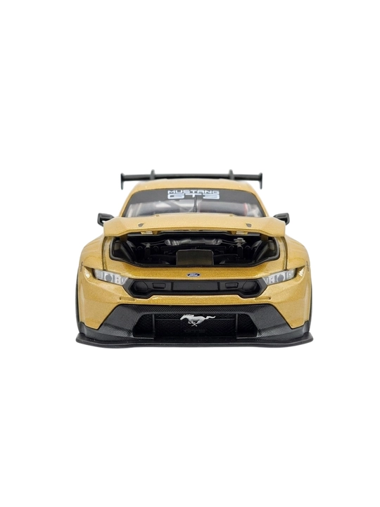 BMW M6 GT3 с LED подсветкой, коллекционная модель 1:24