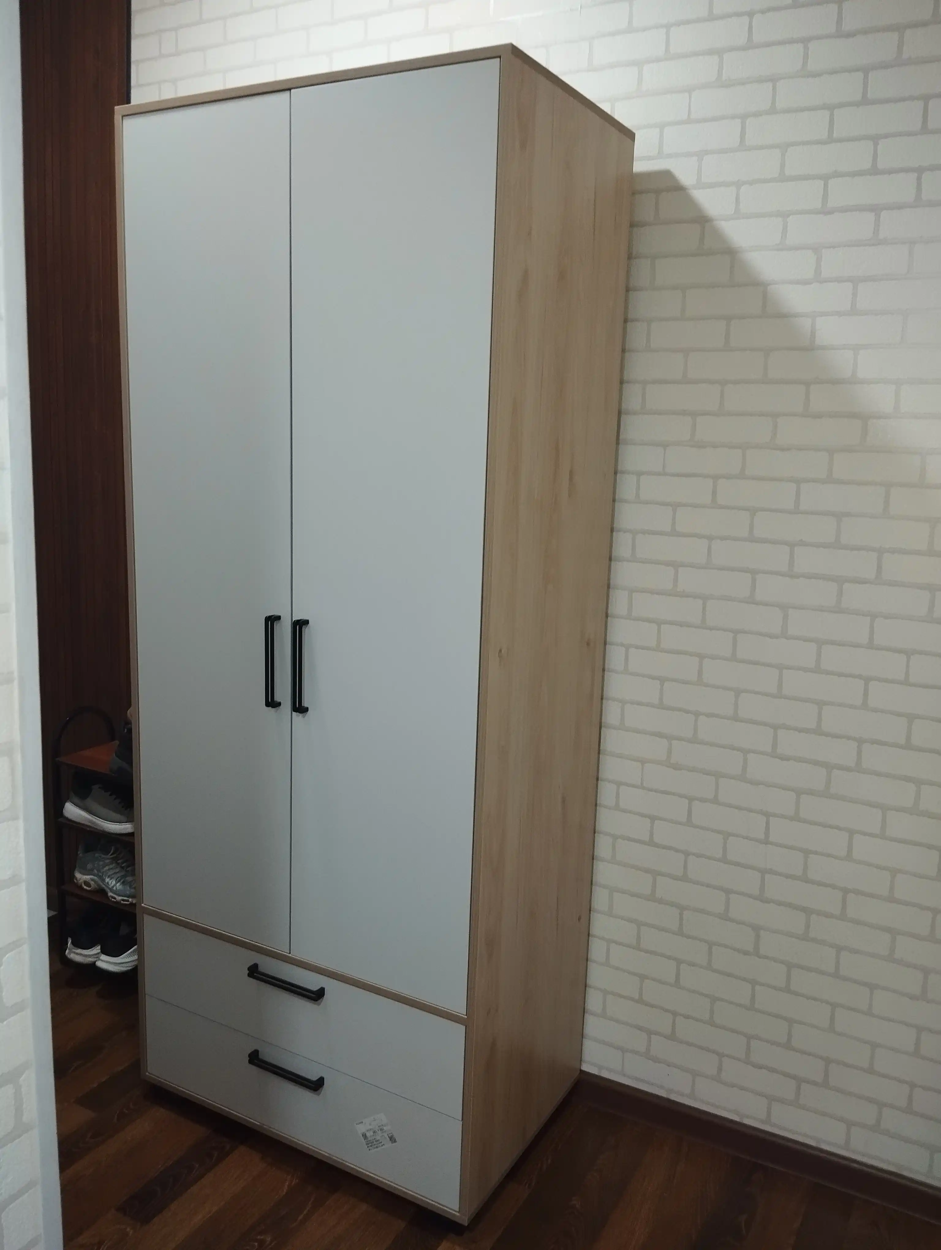 Comfort 2 eshikli kiyim shkafi 200×80×50 sm, LDSP Rossiya