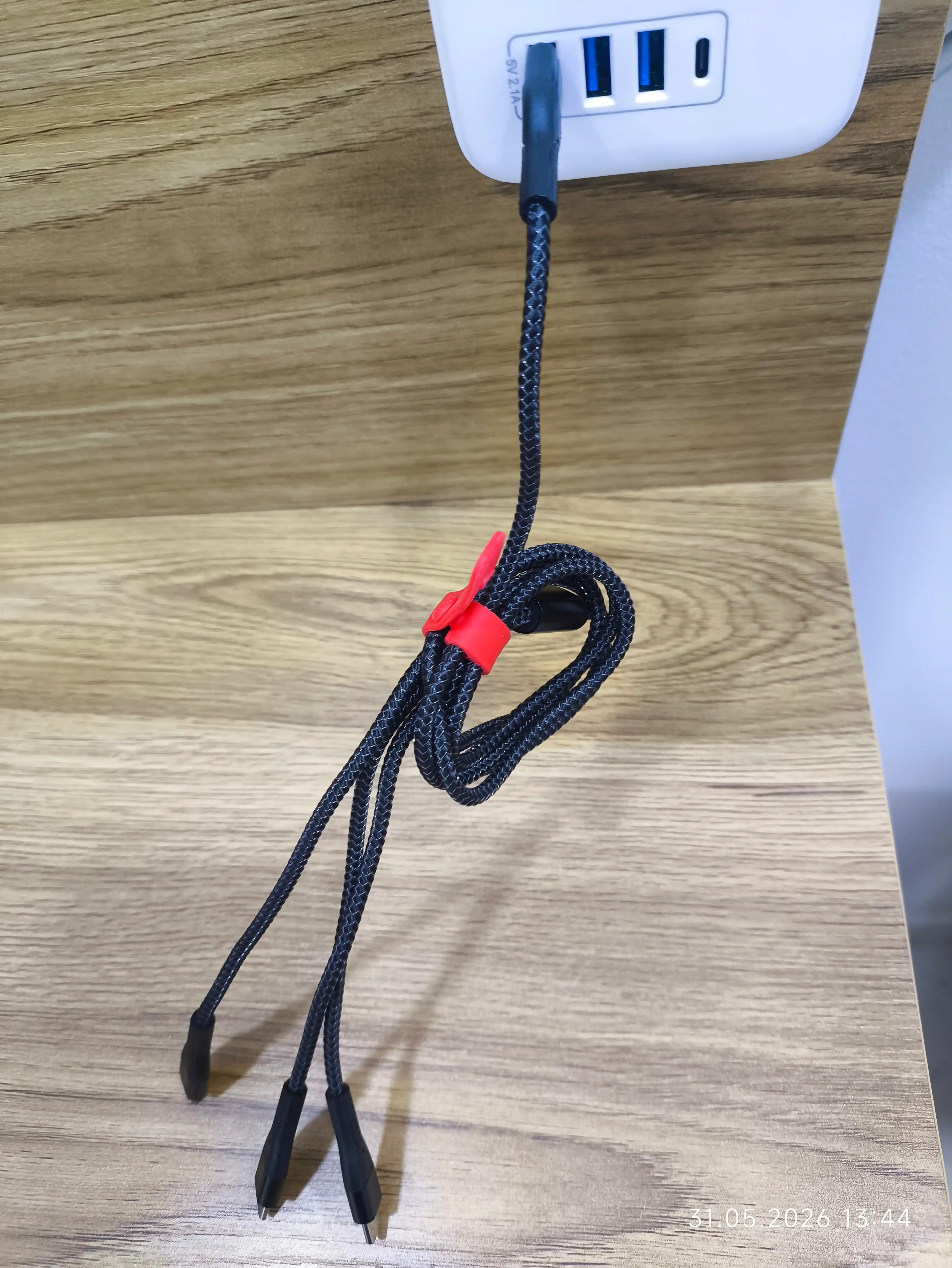 Кабель KIN K-S08 3в1 Lightning/Type-C/Micro USB, 120 см, 2.4A, нейлоновая оплётка