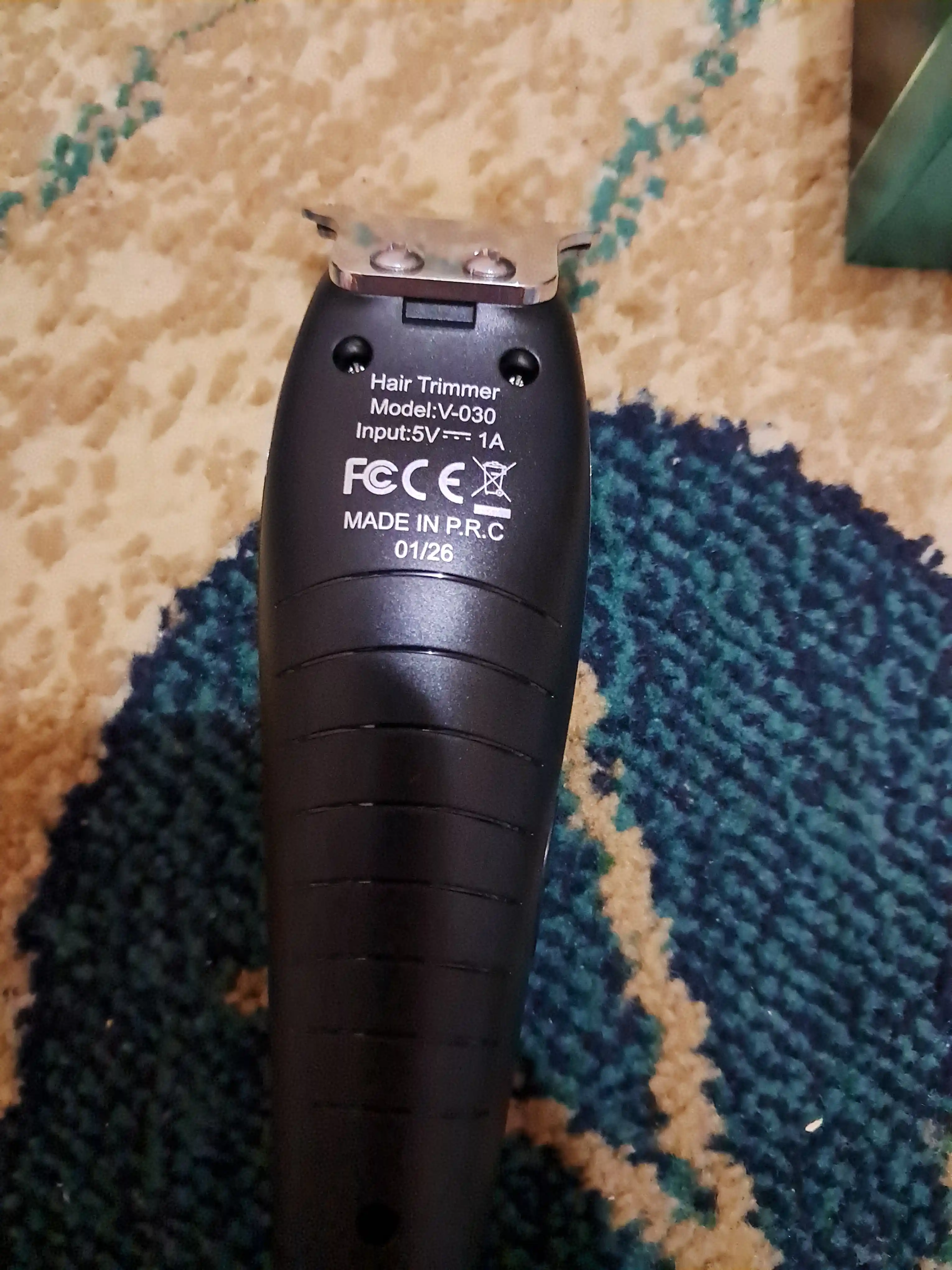 Trimmer soch olish mashinasi VGR V-030, trimmer soqol olish uchun mashina