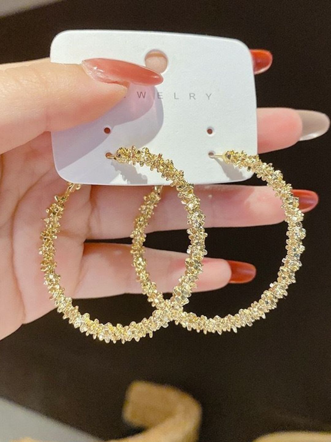 Серьги для женщин