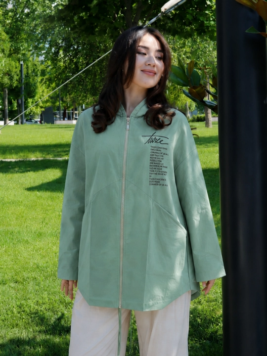 Ayollar oversize kapyushonli kurtkasi