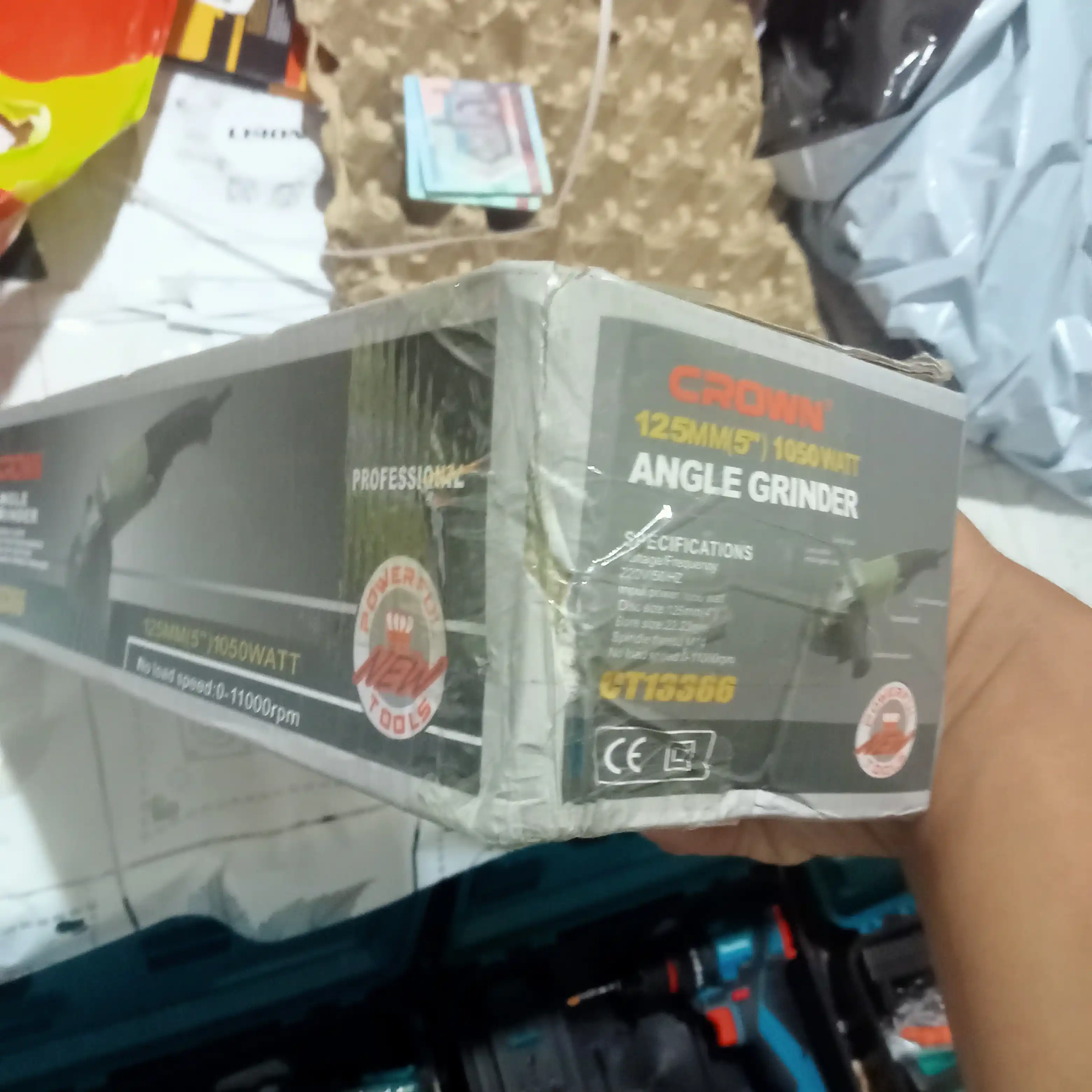 125 mm burchak silliqlash mashinasi bolgarka, tezligi 6 darajada sozlanadi