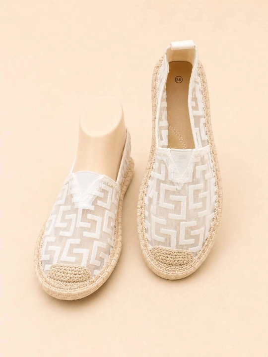 Ayollar espadrilyalari
