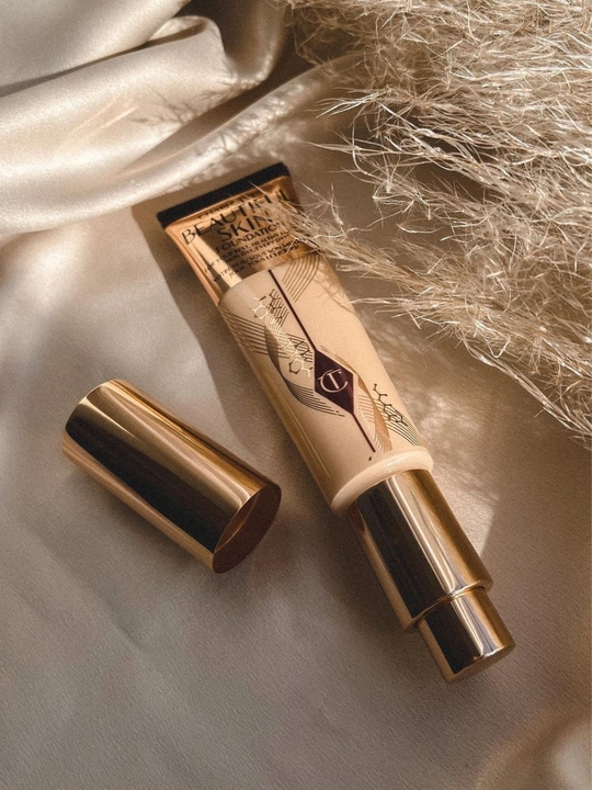 Тональная основа Charlotte Tilbury Charlotte’s Beautiful Skin Foundation, 30 мл