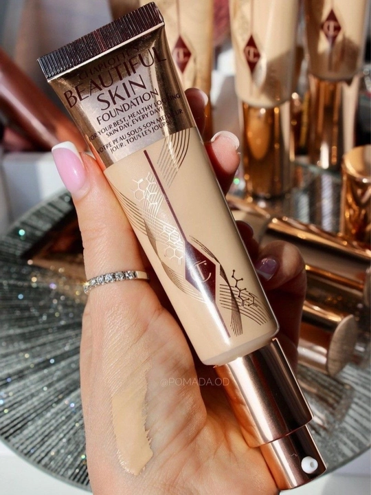 Тональная основа Charlotte Tilbury Charlotte’s Beautiful Skin Foundation, 30 мл