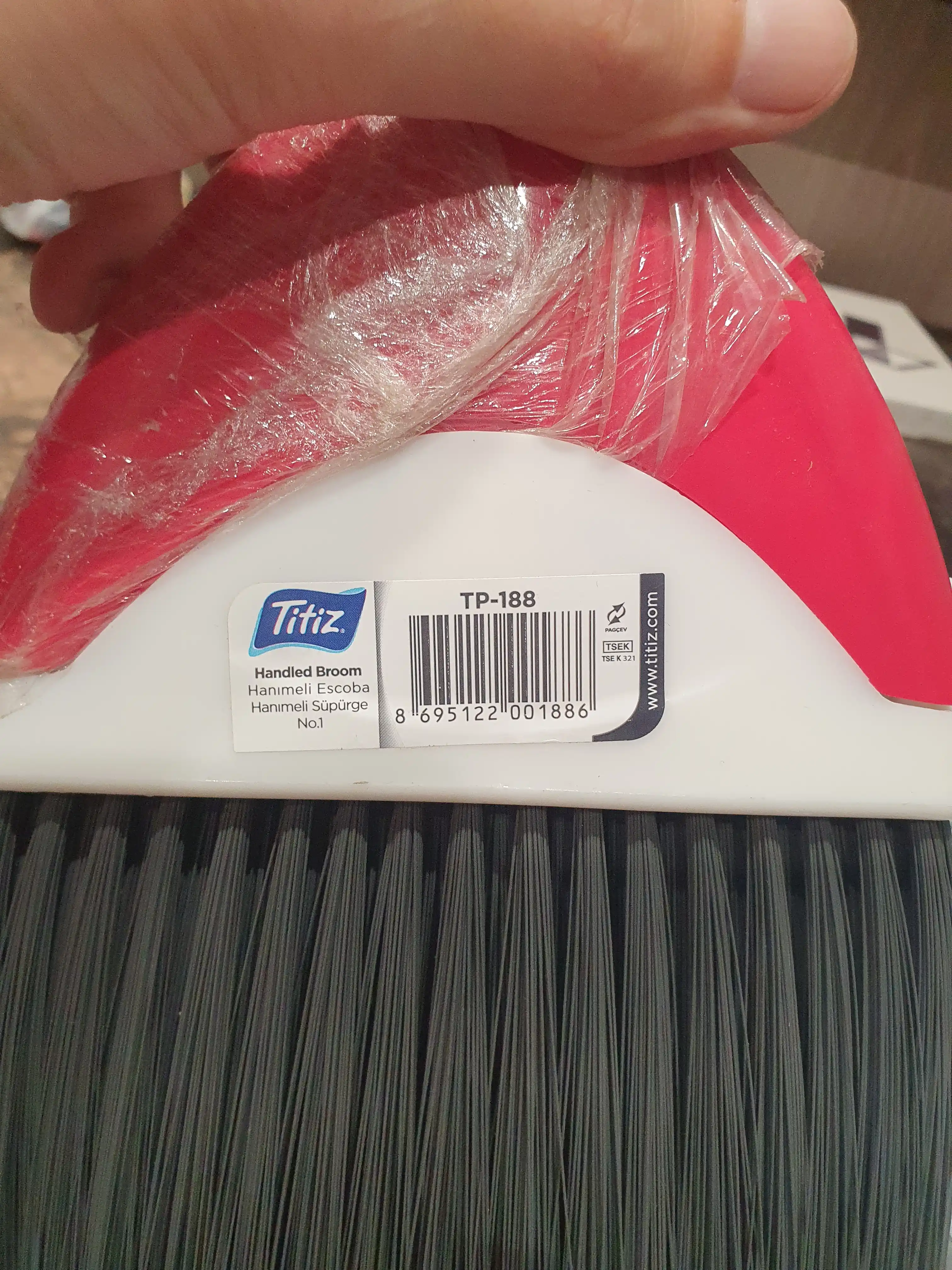 Метла для уборки HANDLED BROOM Titiz