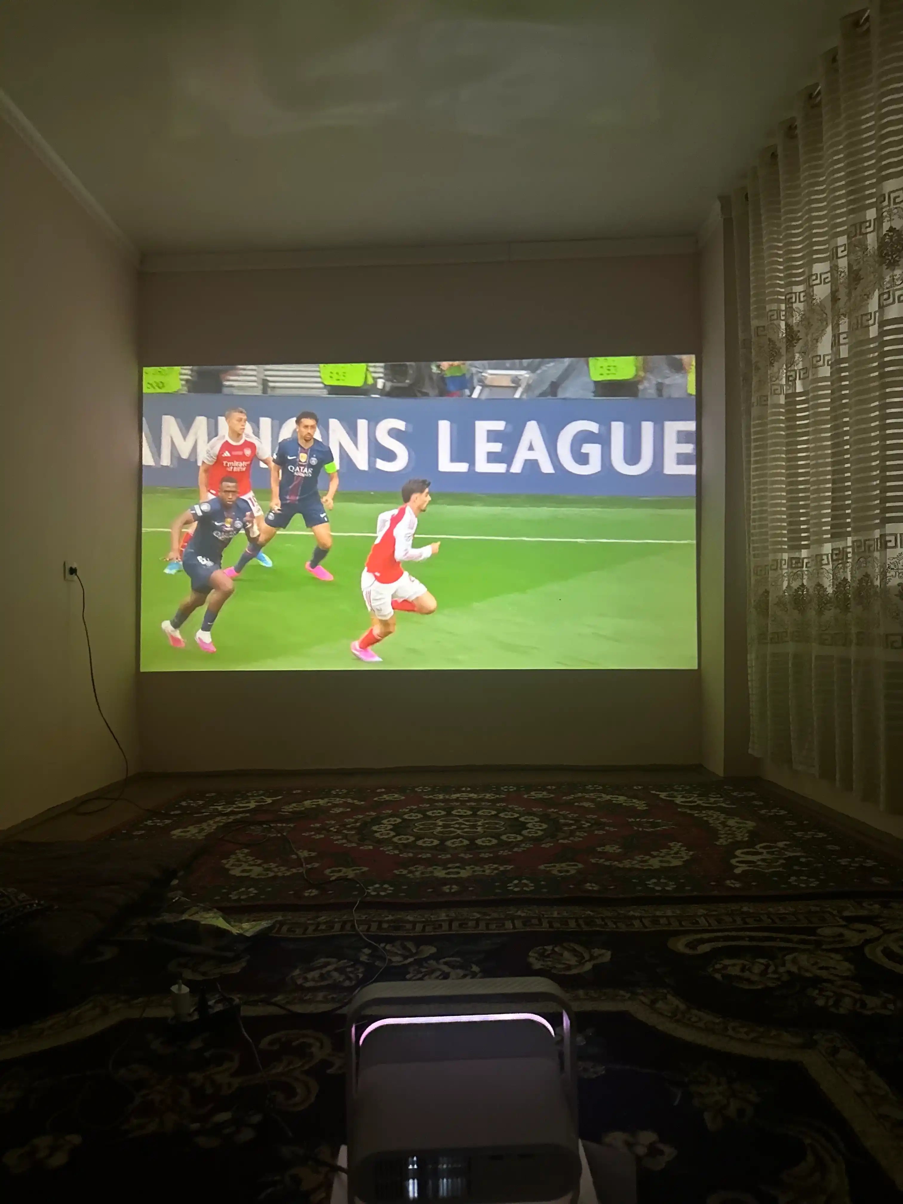 A10 Plus film proyektori, Android 4K proyektori + Wi-Fi, Bluetooth, HDMI