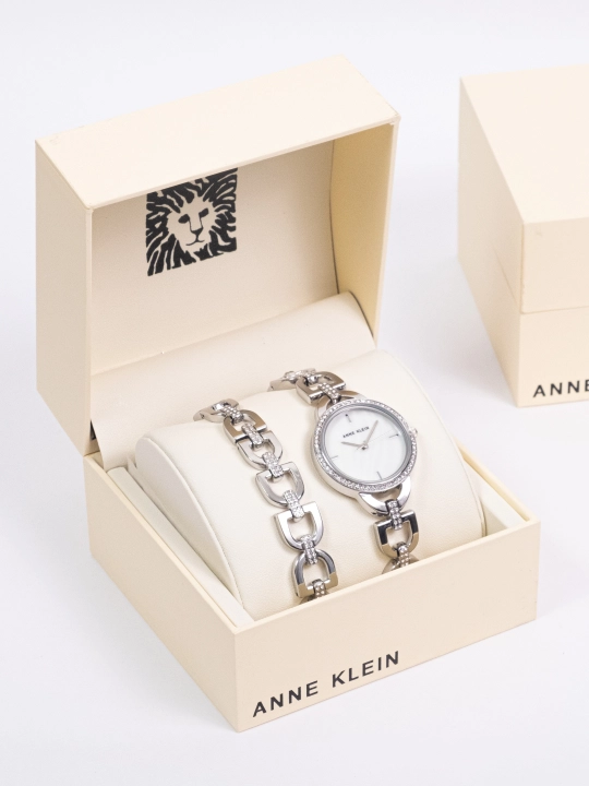 Ayollar qo'l soati Anne Klein AK4105, bilaguzuk bilan to'plam