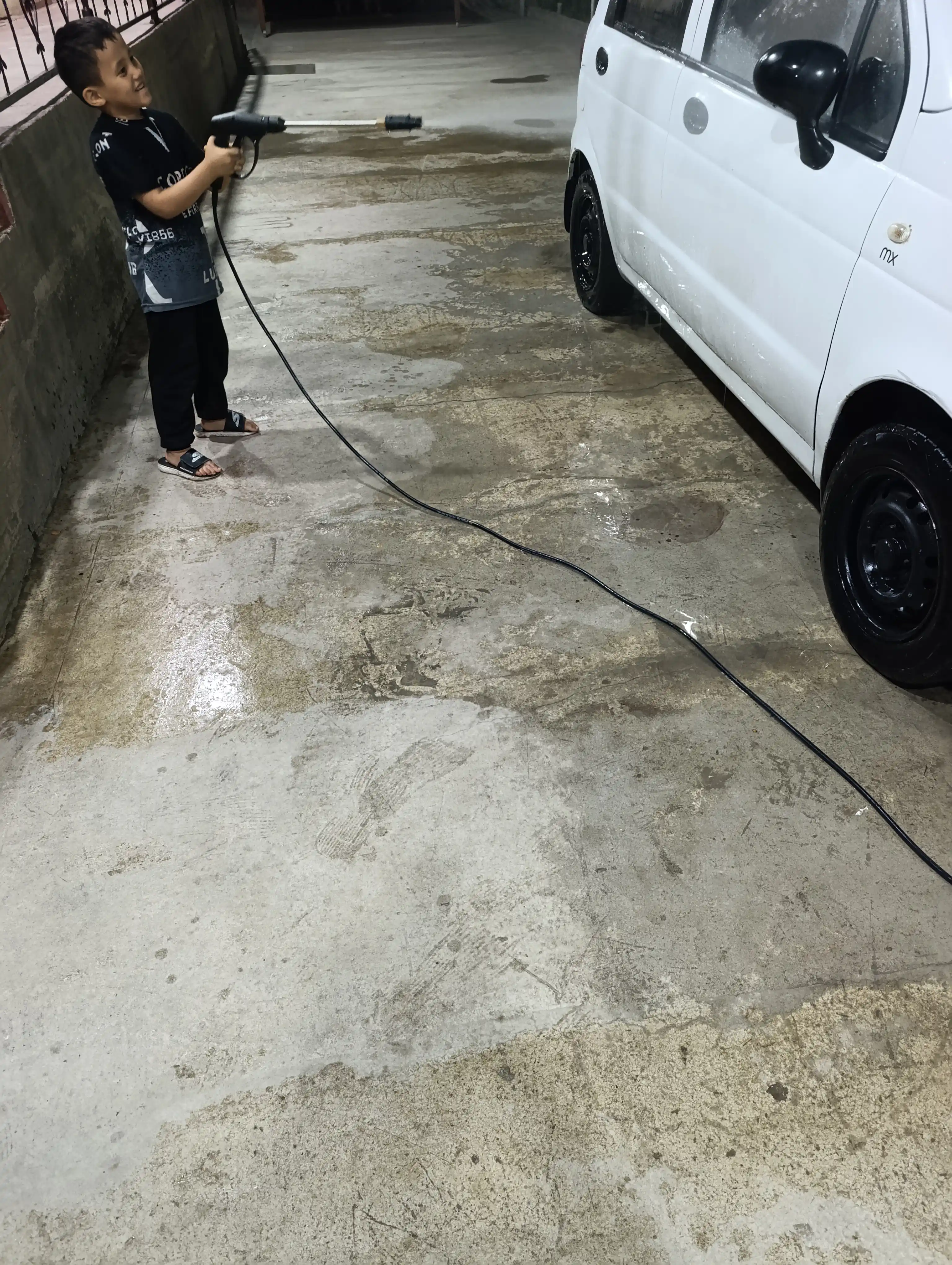 Alfa Karcher yuqori bosimli mashina, avtomobil yuvish moslamasi, 2200W - avtomobil yuvish qurilmasi