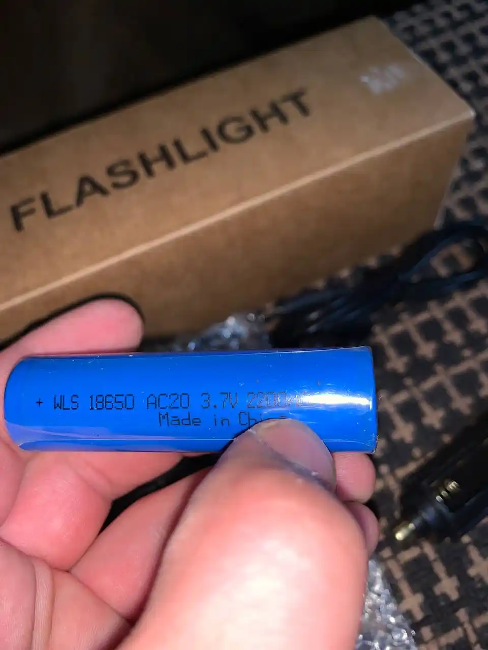 Qo'l chirog'i, 18650 akkumulyator va bilaguzuk bilan, 7 rejim, PowerBank va magnit bilan