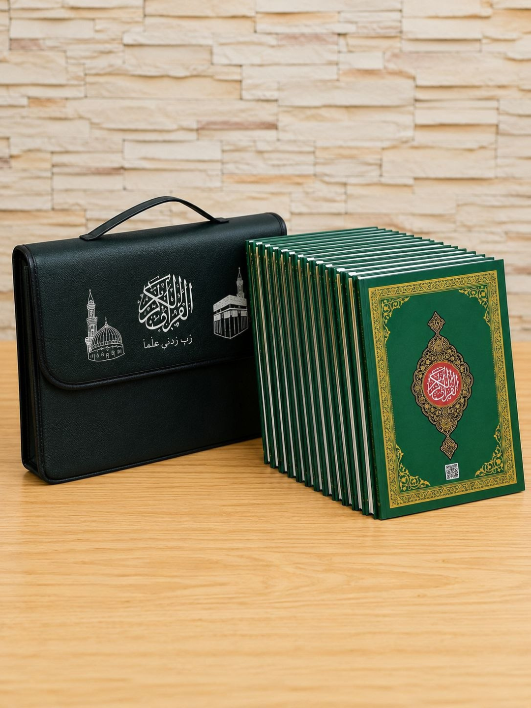 30 Poralik Qur'oni Karim - tajvidli mushaf, maxsus charm sumkada, o'lchami 24x34