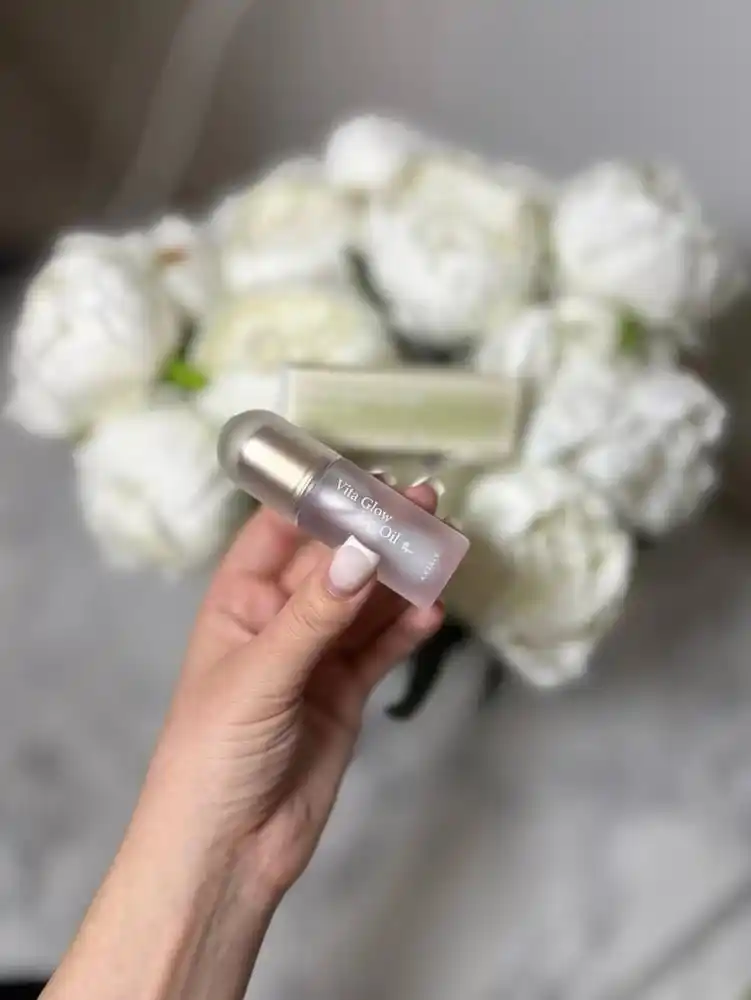 AXIS-Y Vita Glow Lip Oil увлажняющее веганское масло для губ, с витамином E, 4.5 г