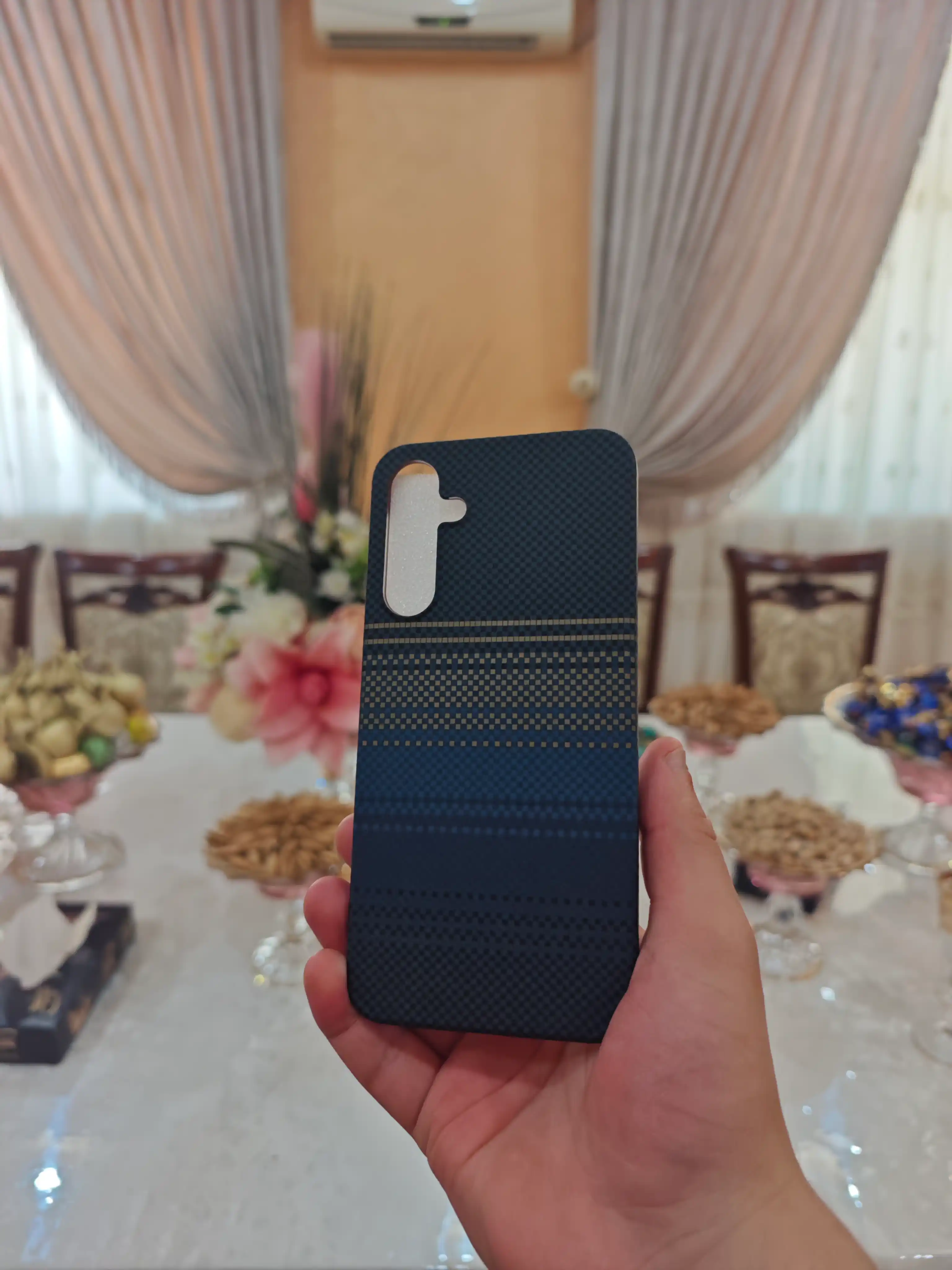 Samsung Galaxy A14, A15, A16, A17, A35, A54, A55, A56 uchun karbonli chexol — magsafe