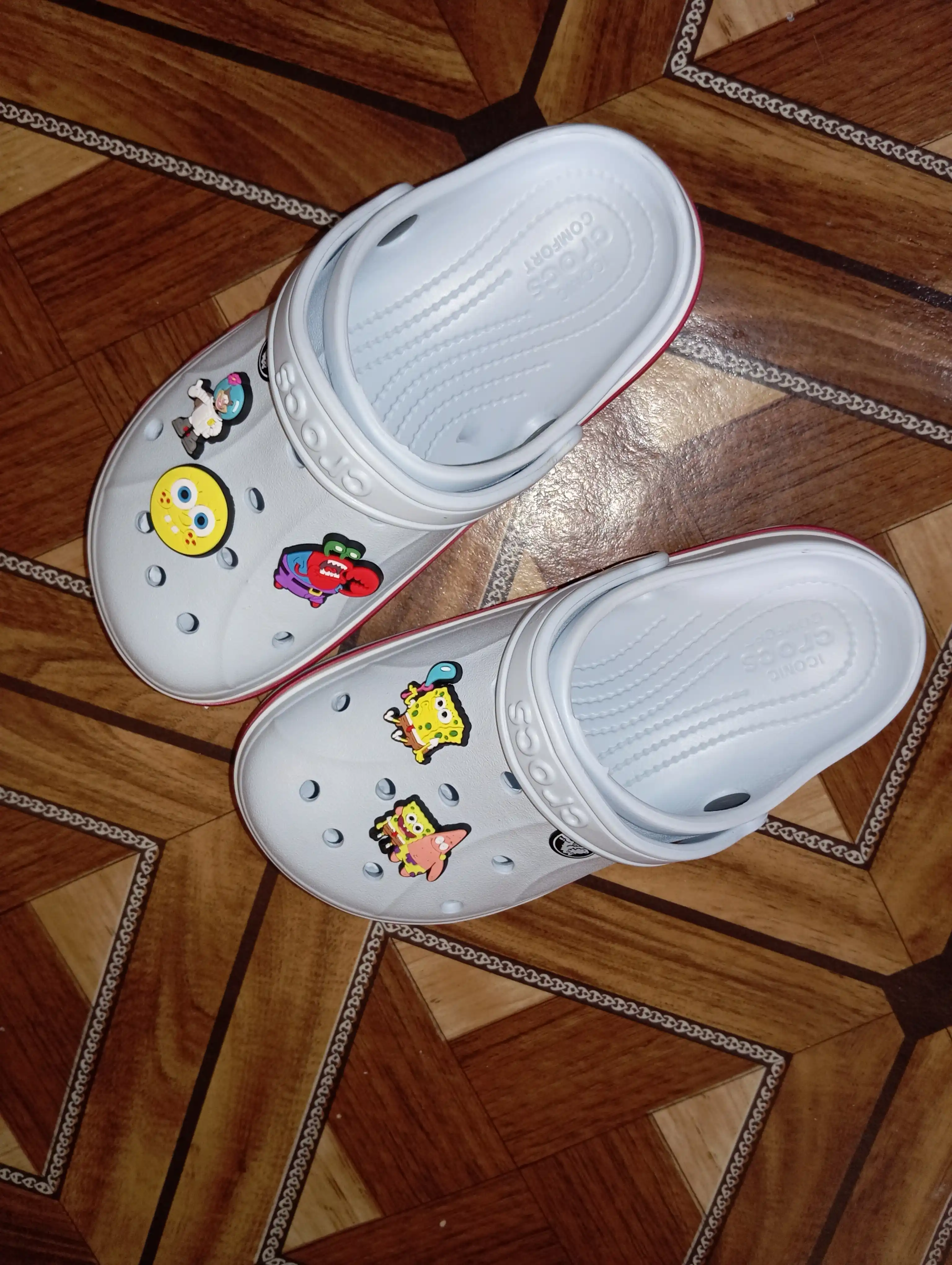 Украшения для обуви Jibbits