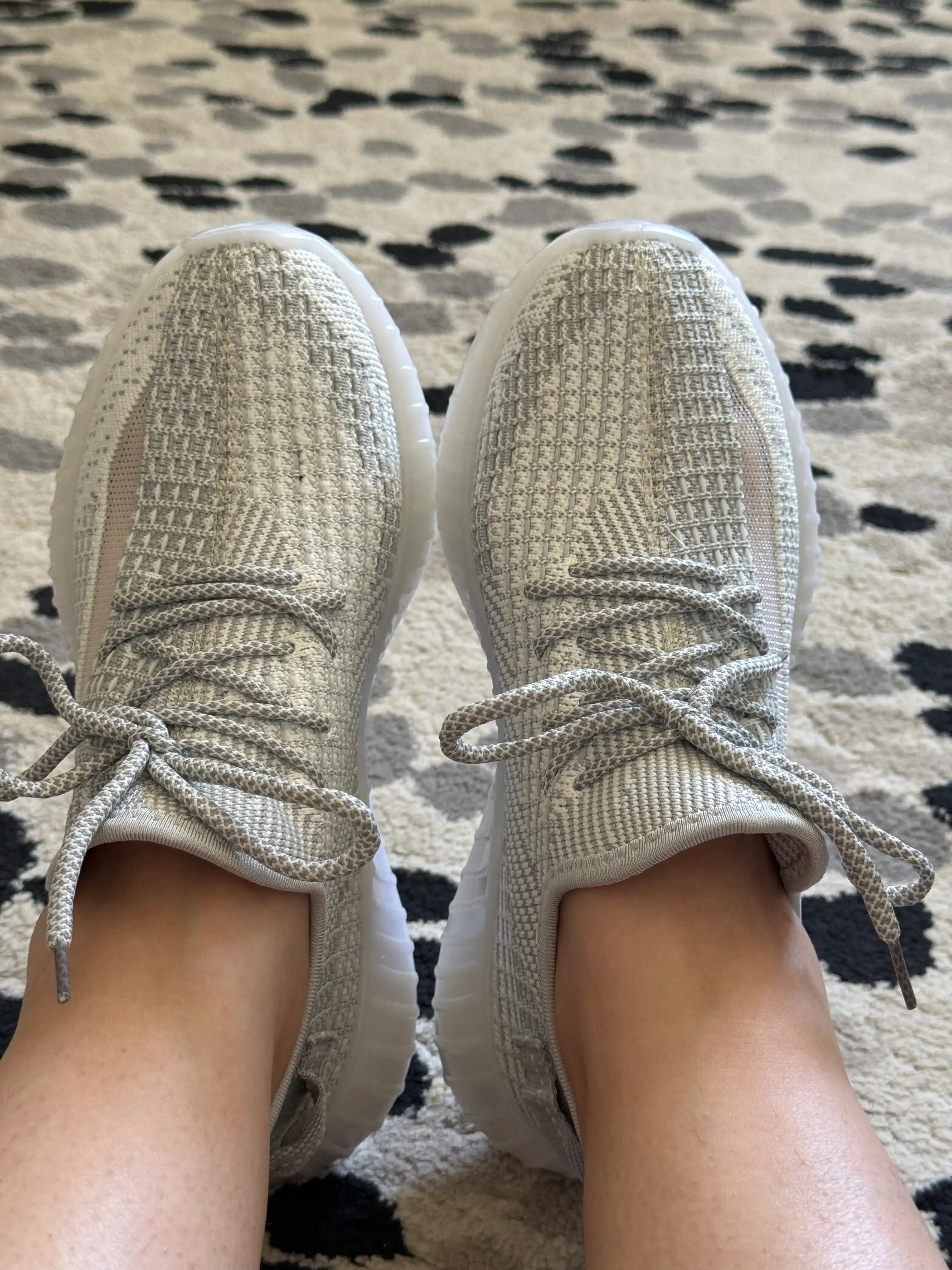 YEEZY ayollar va erkaklar uchun yengil krossovkalari, 36-44