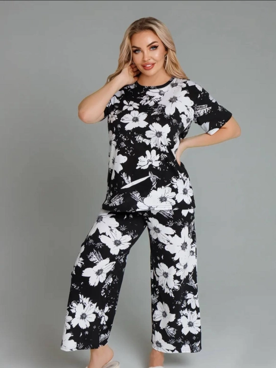 Ayollar pijama, shim va futbolkasi