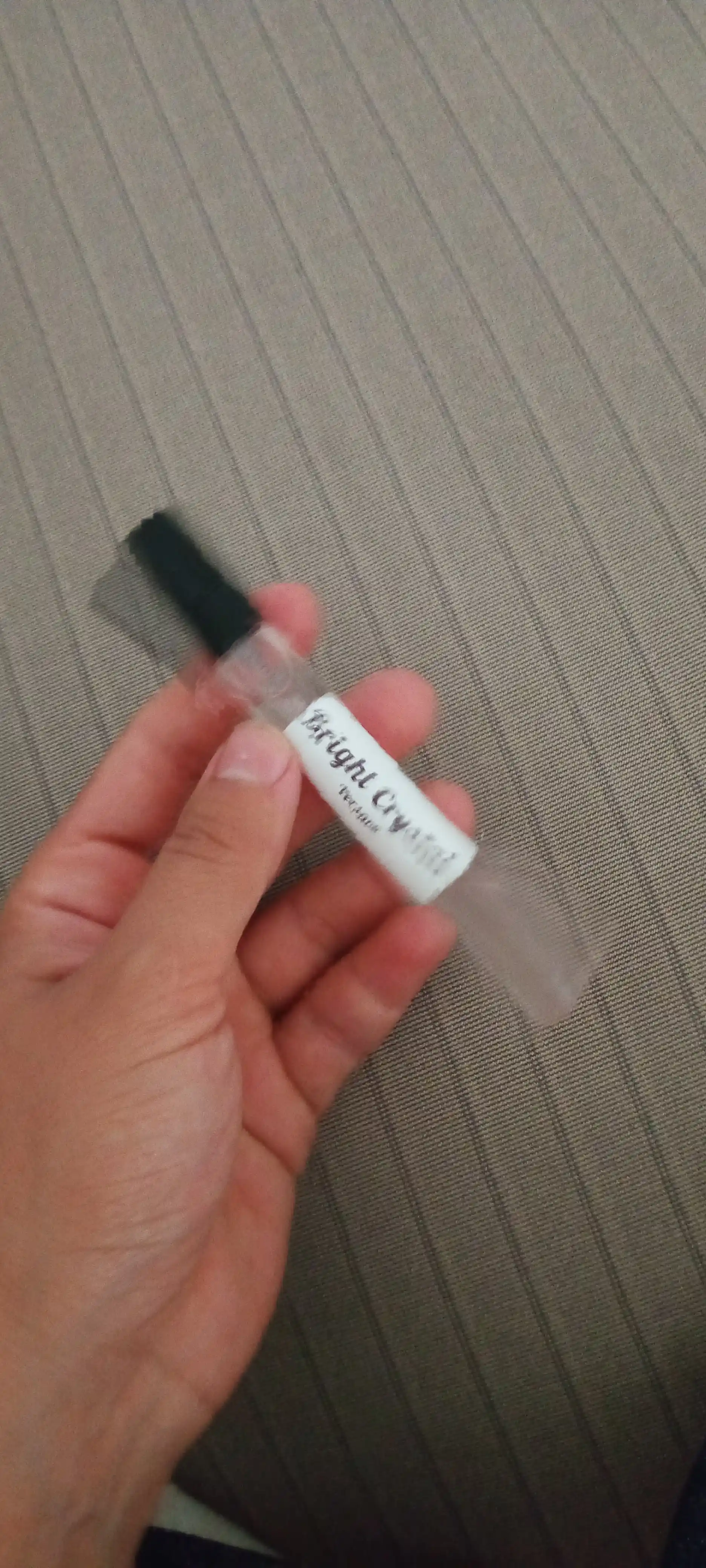 Versace Bright Crystal — Yorqin Nafosat va Ayollik Ifori Ayollar uchun Parfyum Raspiv