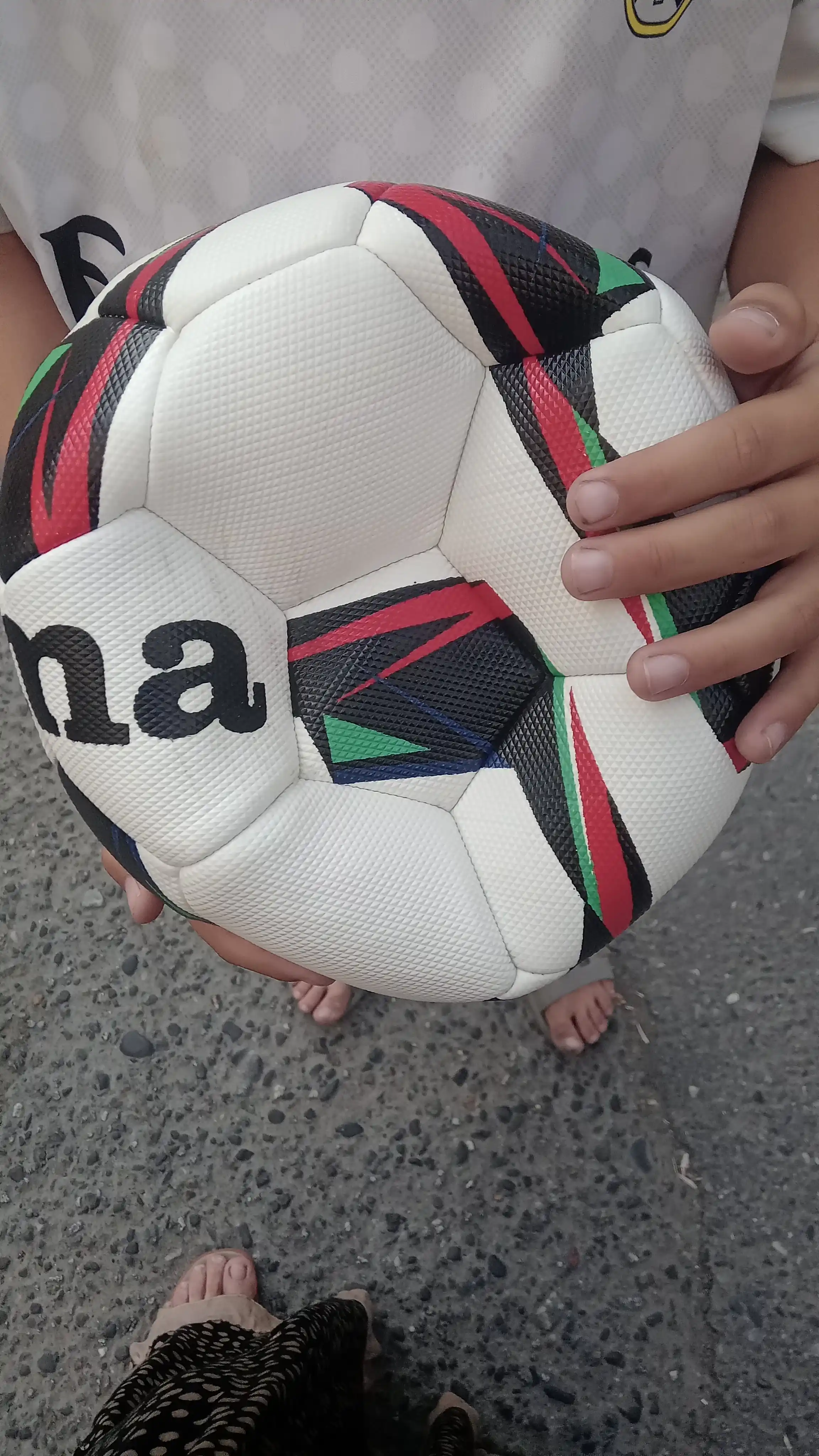 Futbol uchun to'p, o'lcham 5, 32 panelli koptok, lateks kamera