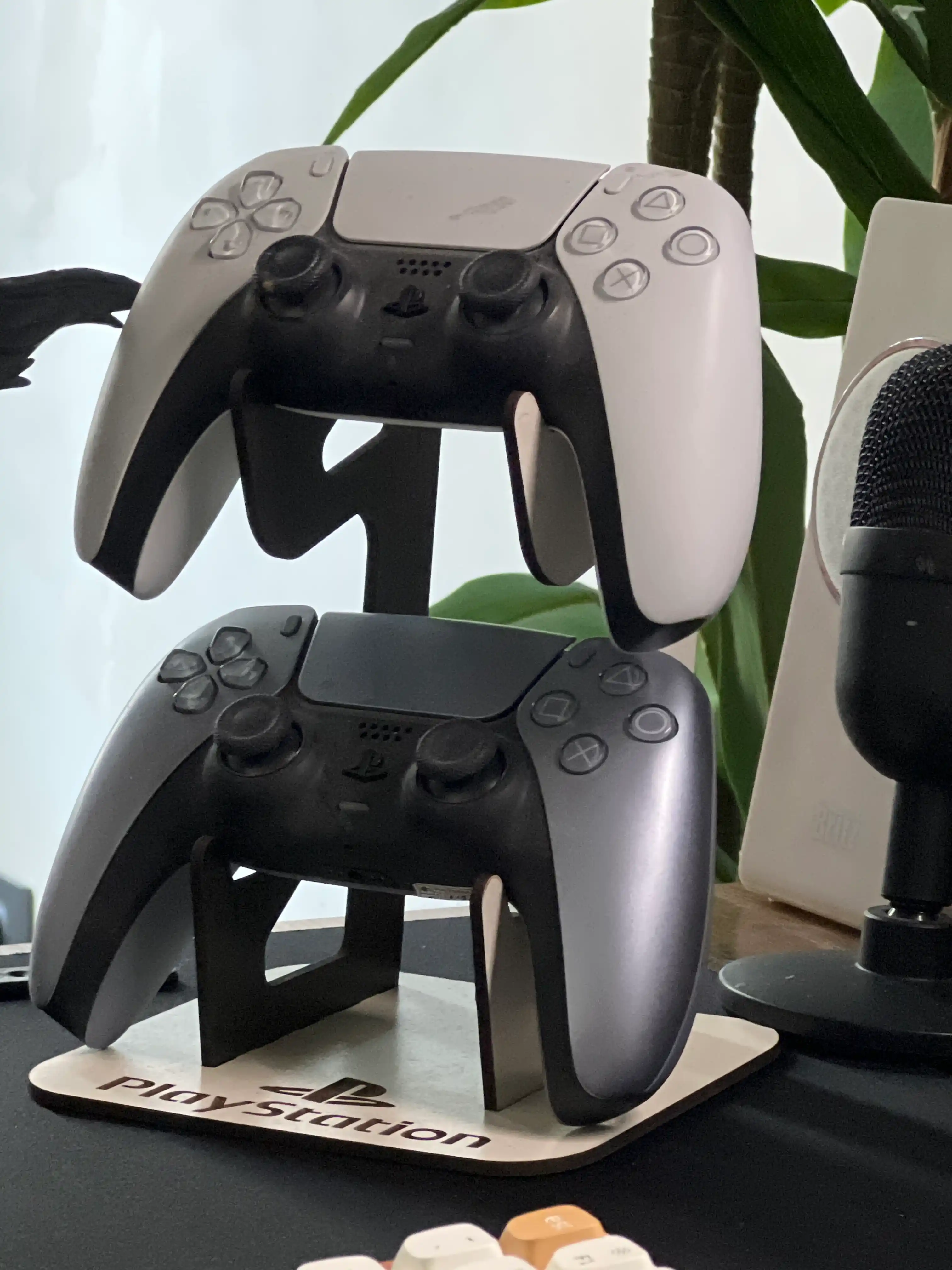 Playstation 3/4/5 подставка для геймпада, 2 штука в комплекте. Royal Wood