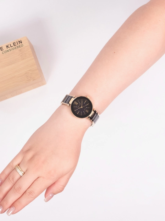 Ayollar qo'l soati Anne Klein AK3844 quyosh batareyasida ishlaydigan