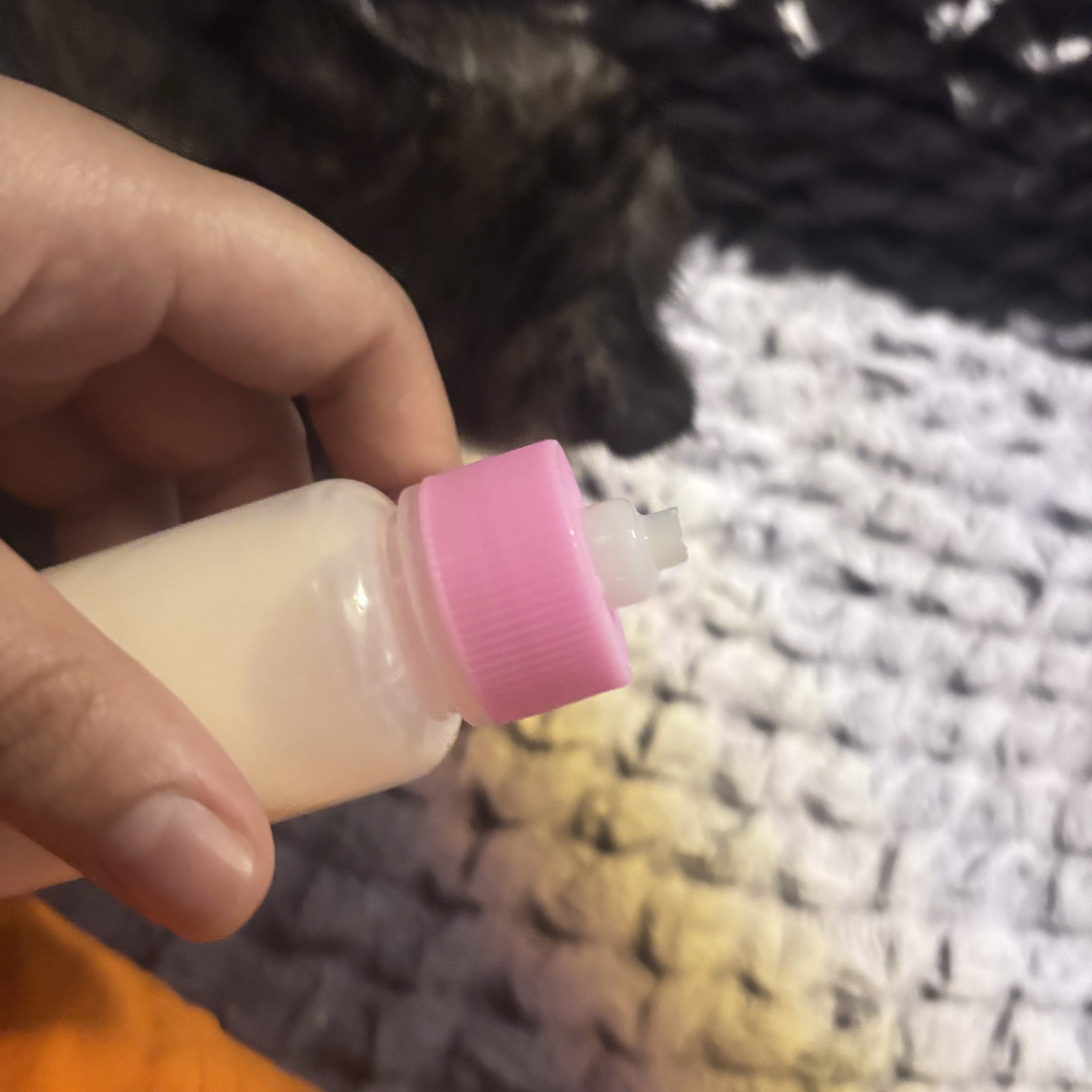 Yangi tug‘ilgan mushuklar va itlar uchun so‘rg‘ichli shisha idish, 50 ml