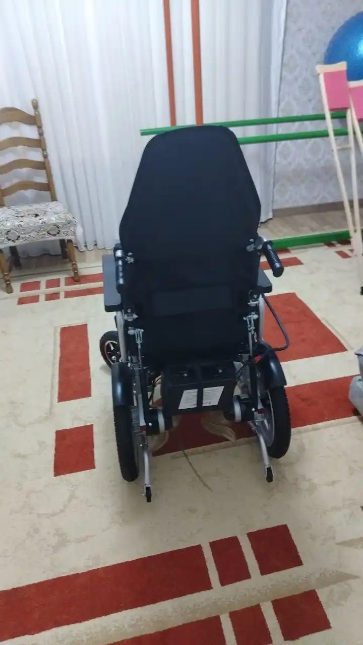 Электронная инвалидная коляска HG-W680