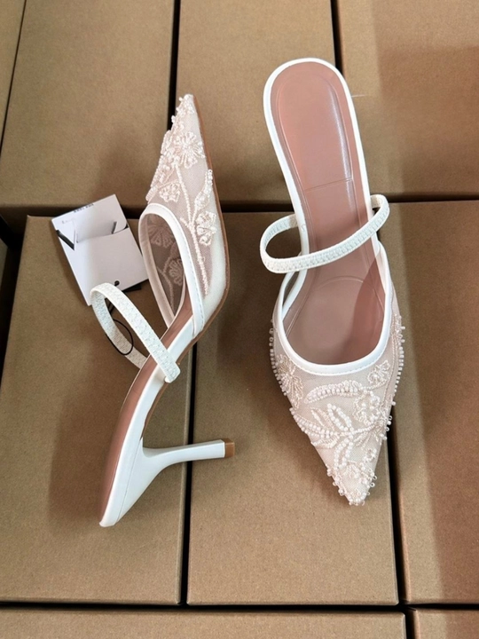Обувь ZARA в современном стиле
